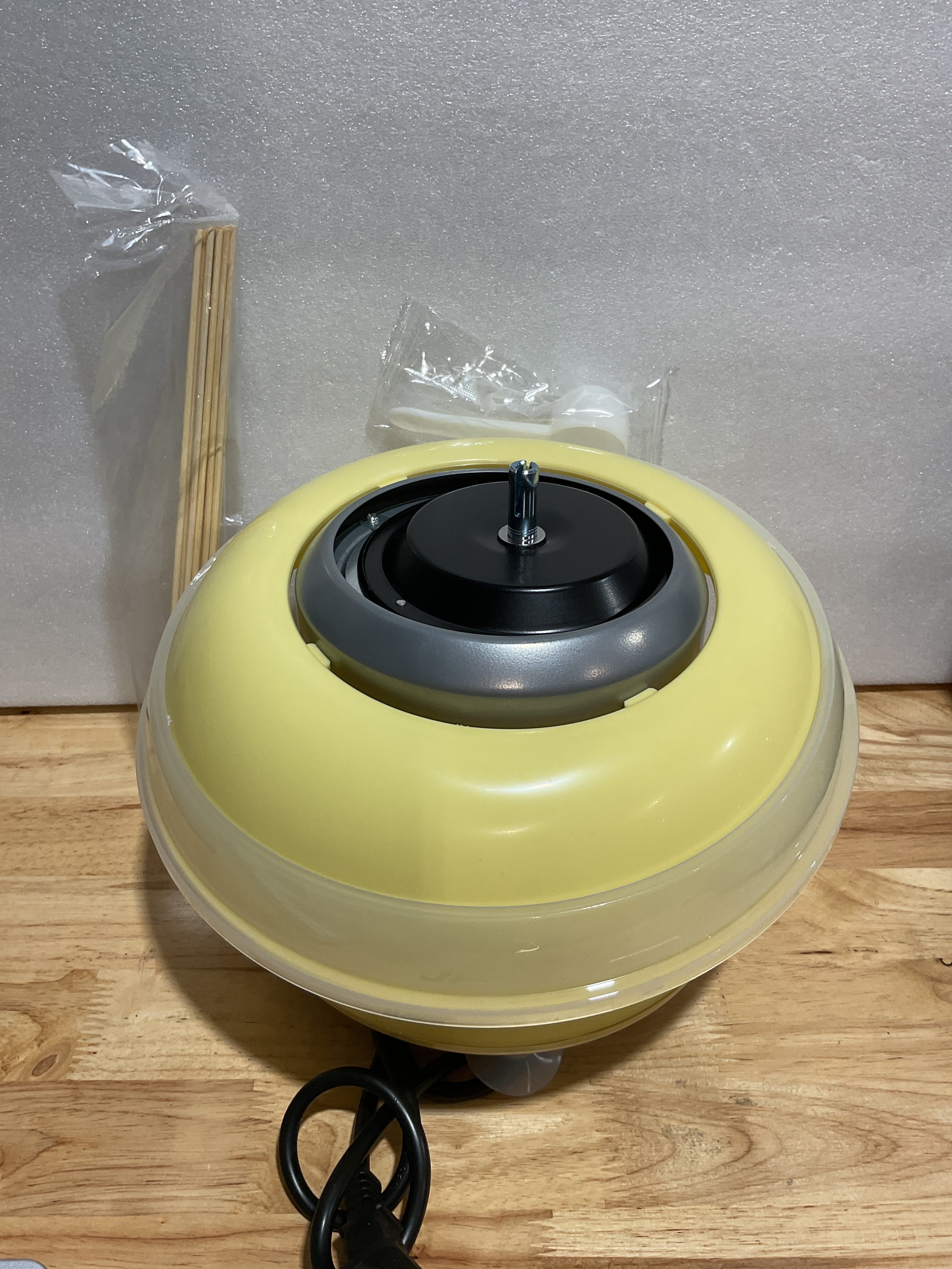 Máquina de Algodón de Azúcar Mini para Niños y Fiestas con 10 Palitos y Cuchara | Lulada