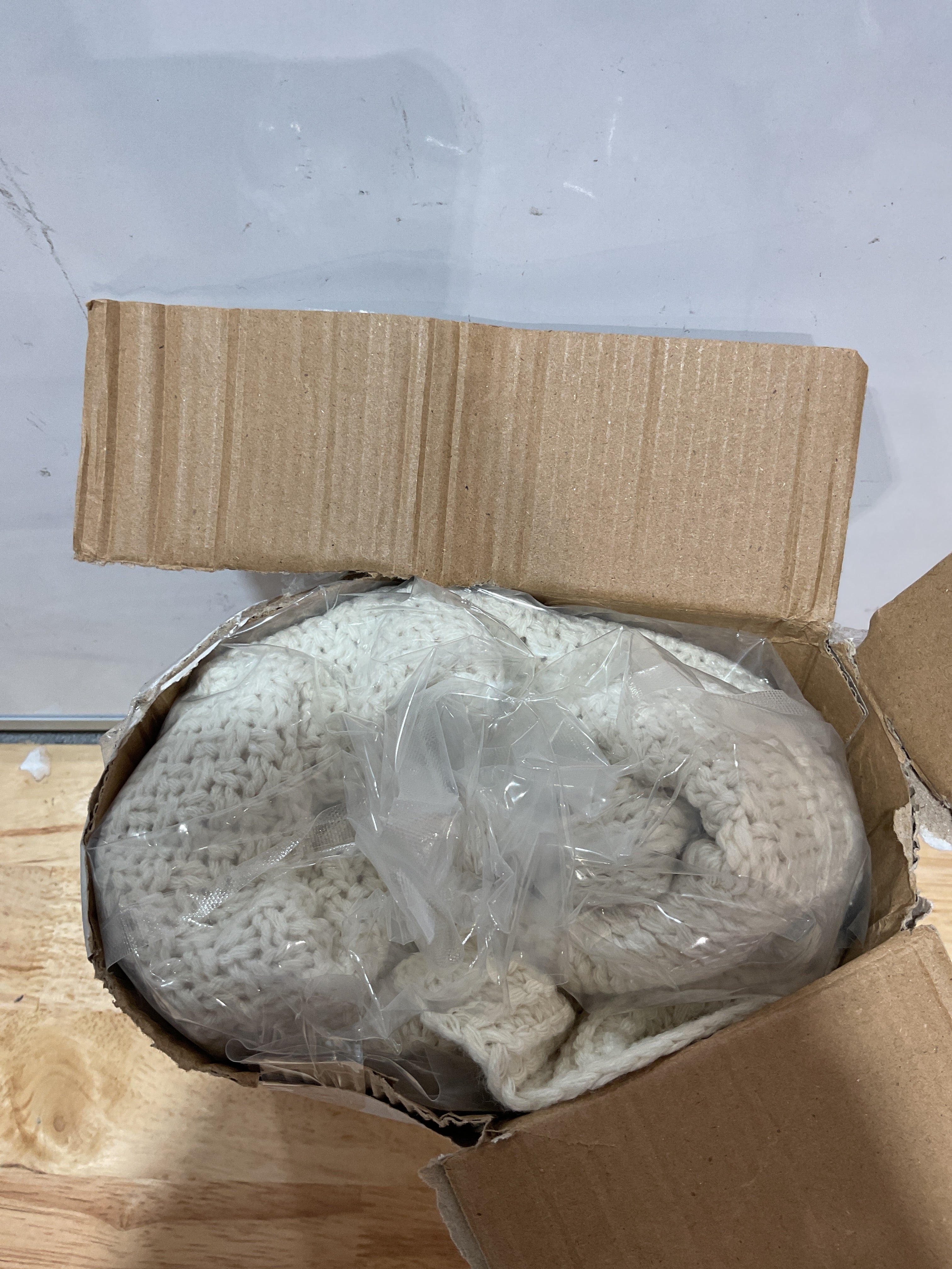 Falda para Árbol de Navidad 48 pulgadas Tejida Cable Knit Crema | Sattiyrch