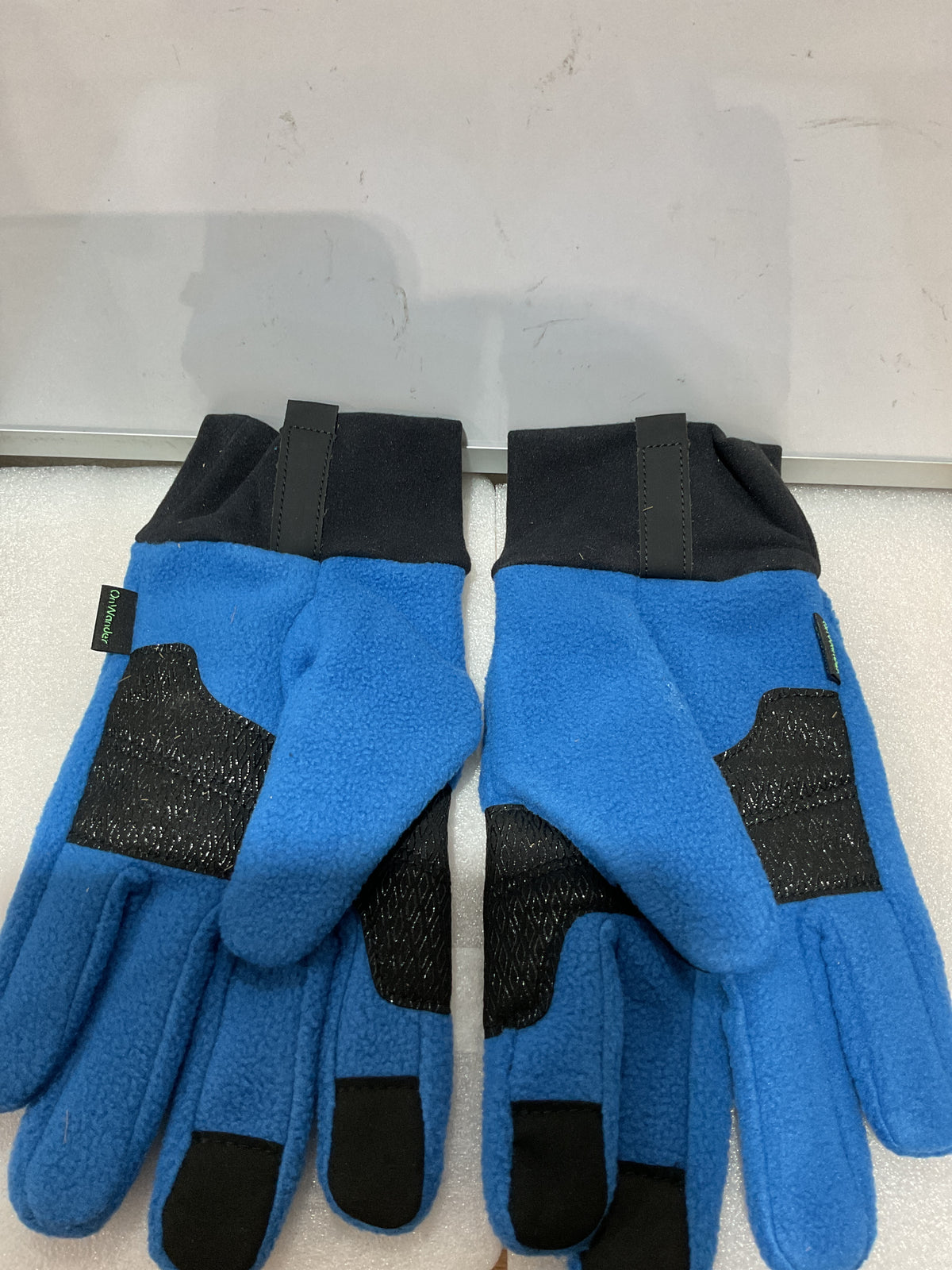 Guantes de Invierno OnWander – Táctiles, Cortaviento y Antideslizantes para Hombre y Mujer