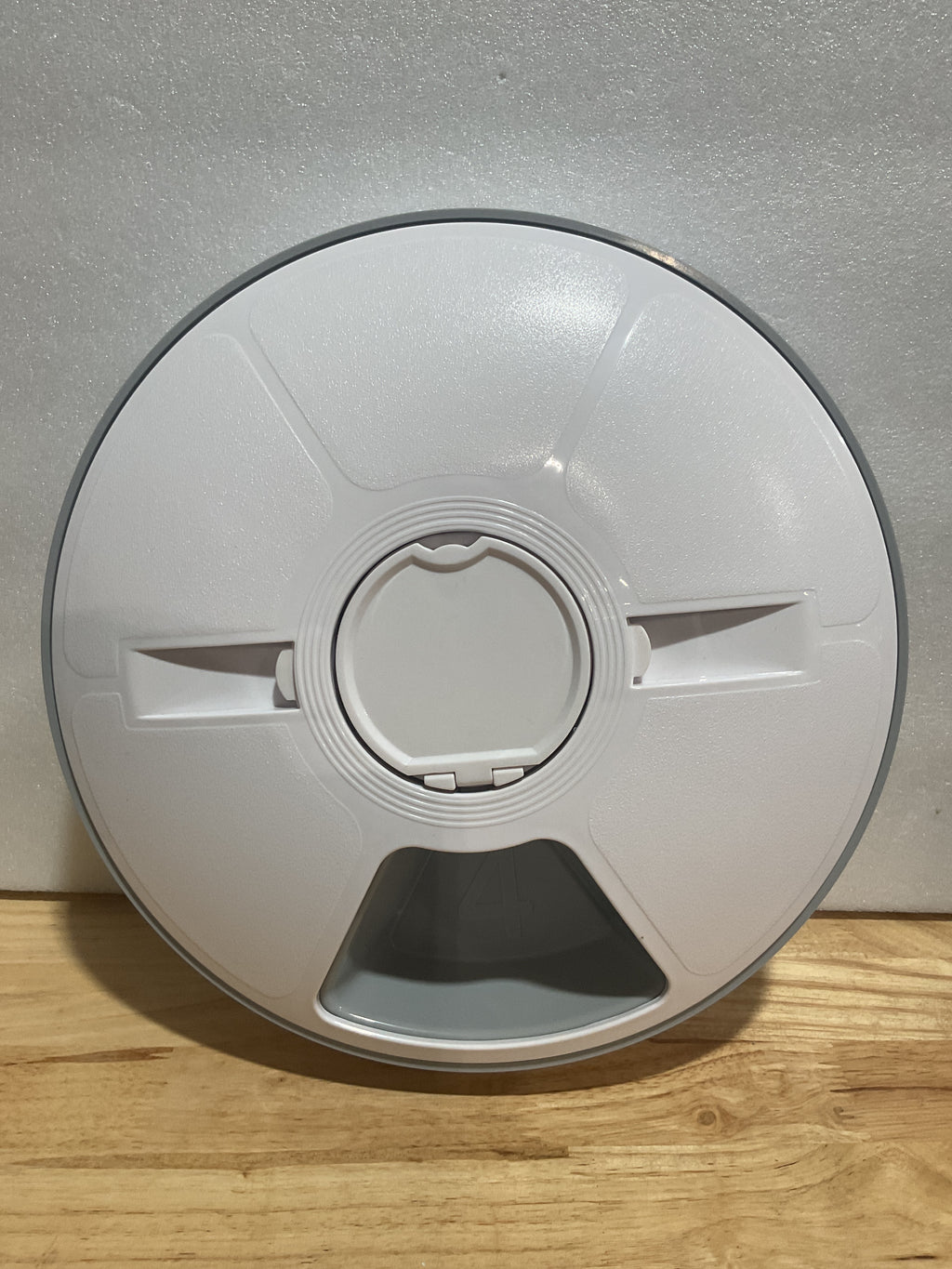 Dispensador Automático de Comida para Gatos y Perros Pequeños – 6 Compartimentos con Temporizador (Negro)