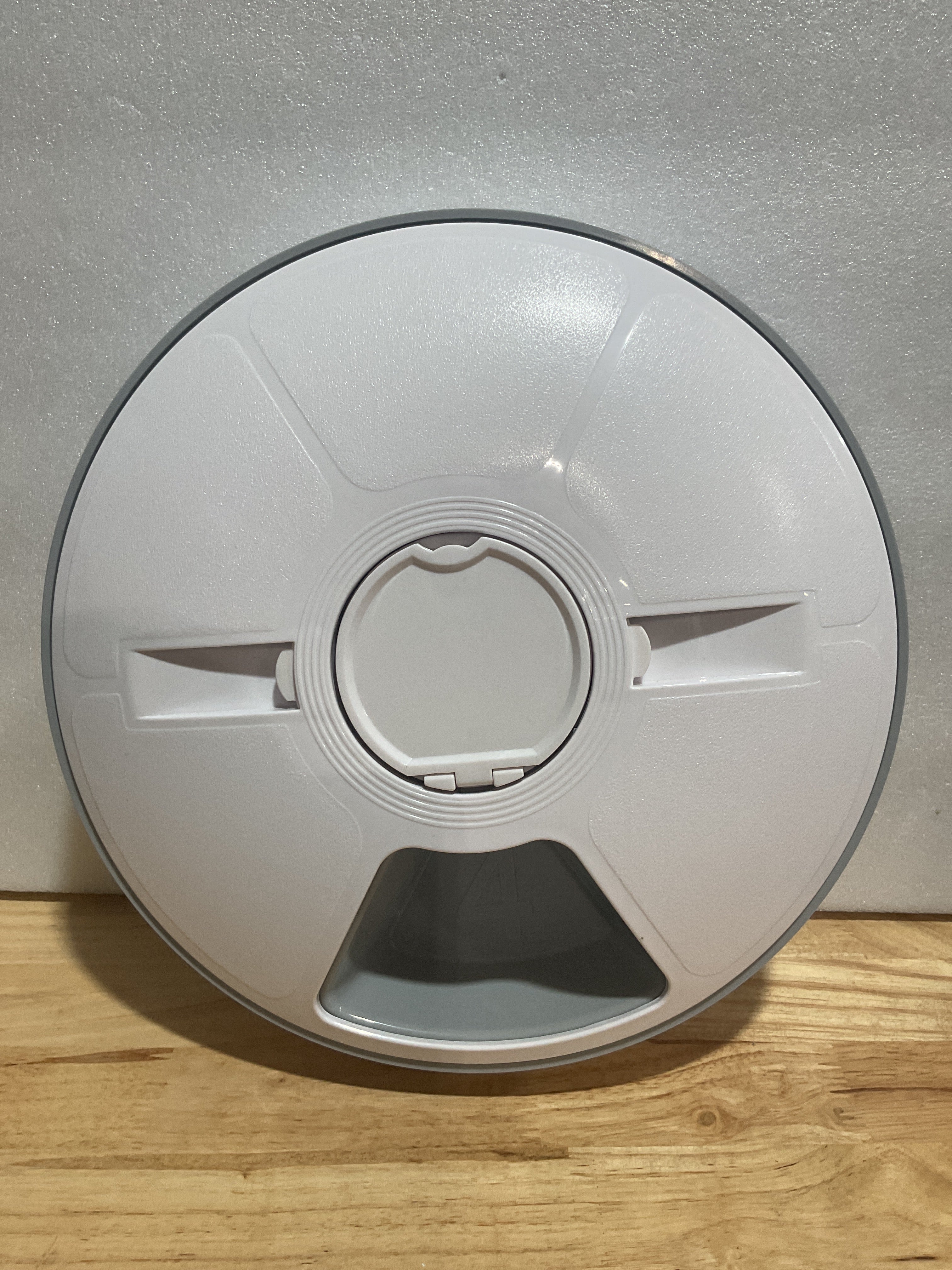 Dispensador Automático de Comida para Gatos y Perros Pequeños – 6 Compartimentos con Temporizador (Negro)