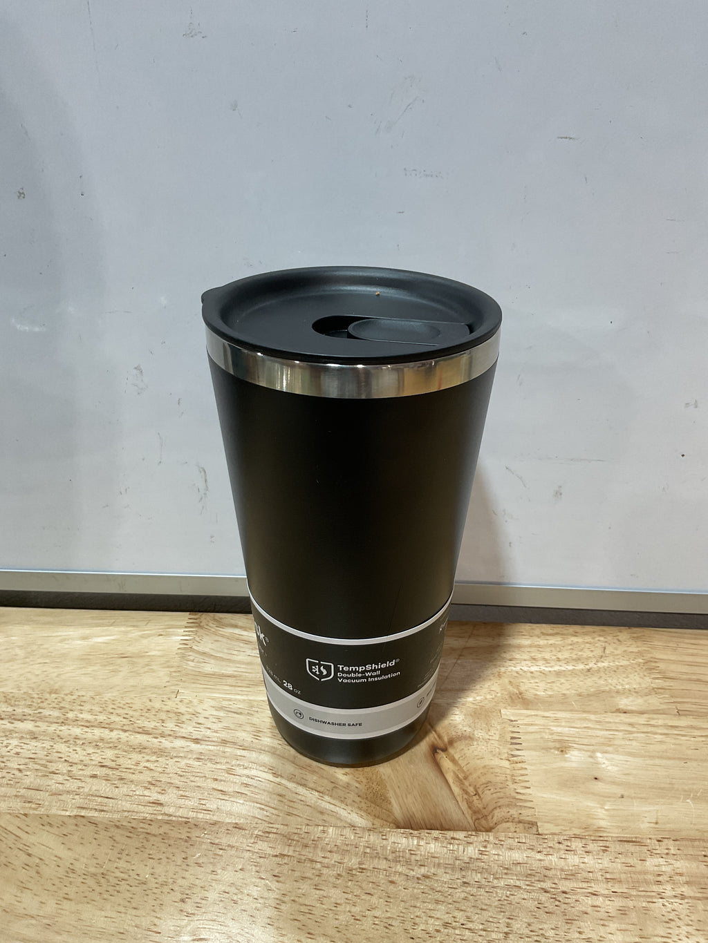 Tumbler 28 oz con Tapa y Pitillo Negro – Vaso Térmico para Deportes y Aire Libre