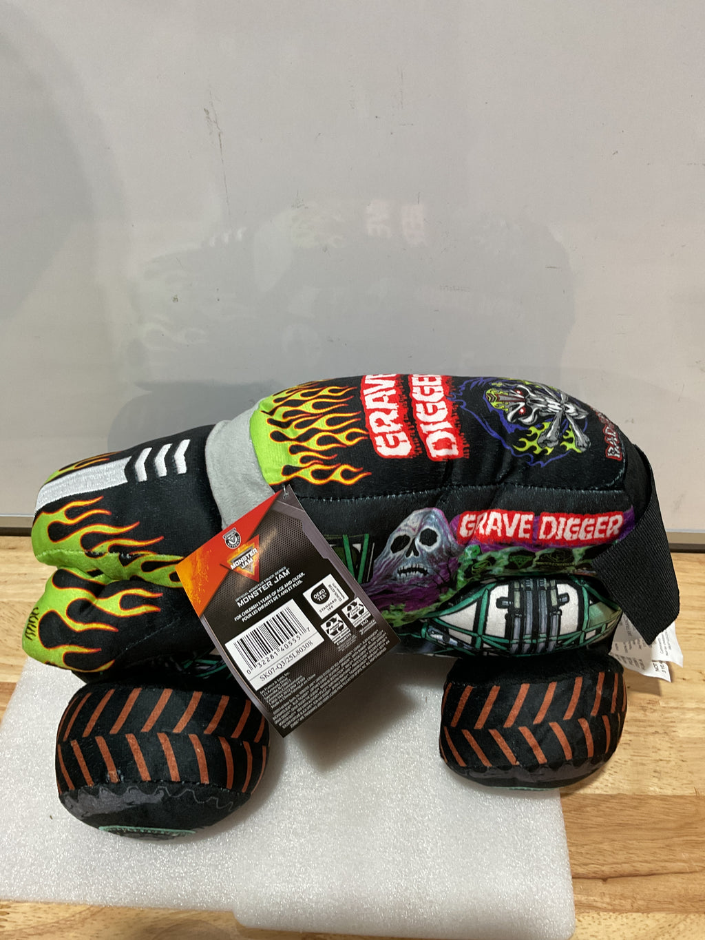 Almohada de Peluche Monster Jam Grave Digger 12.5" – Jay Franco Oficial