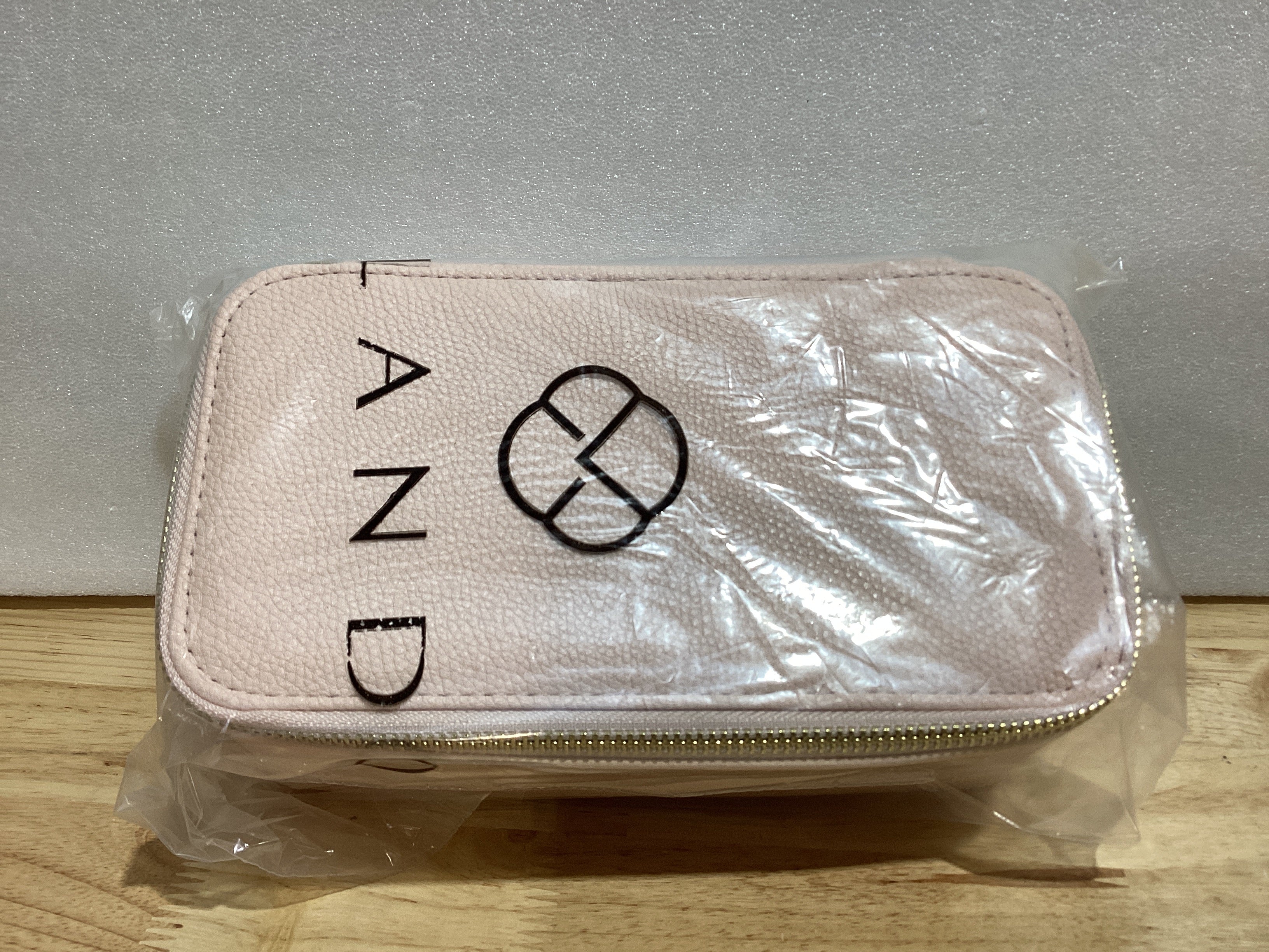Joyero Organizador de Viaje Vlando – Estuche Rosa con 12 Bolsas de Terciopelo para Aretes, Collares y Anillos