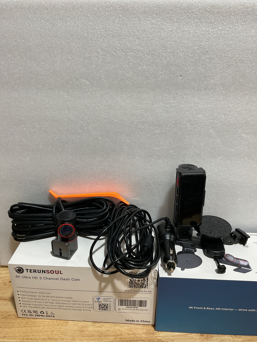 Cámara de Tablero TERUNSOUl 3 Canales 4K+4K+1080P – Frontal, Trasera y Cabina, GPS, WiFi6 5.8GHz, Visión Nocturna IR, Tarjeta 128GB Incluida
