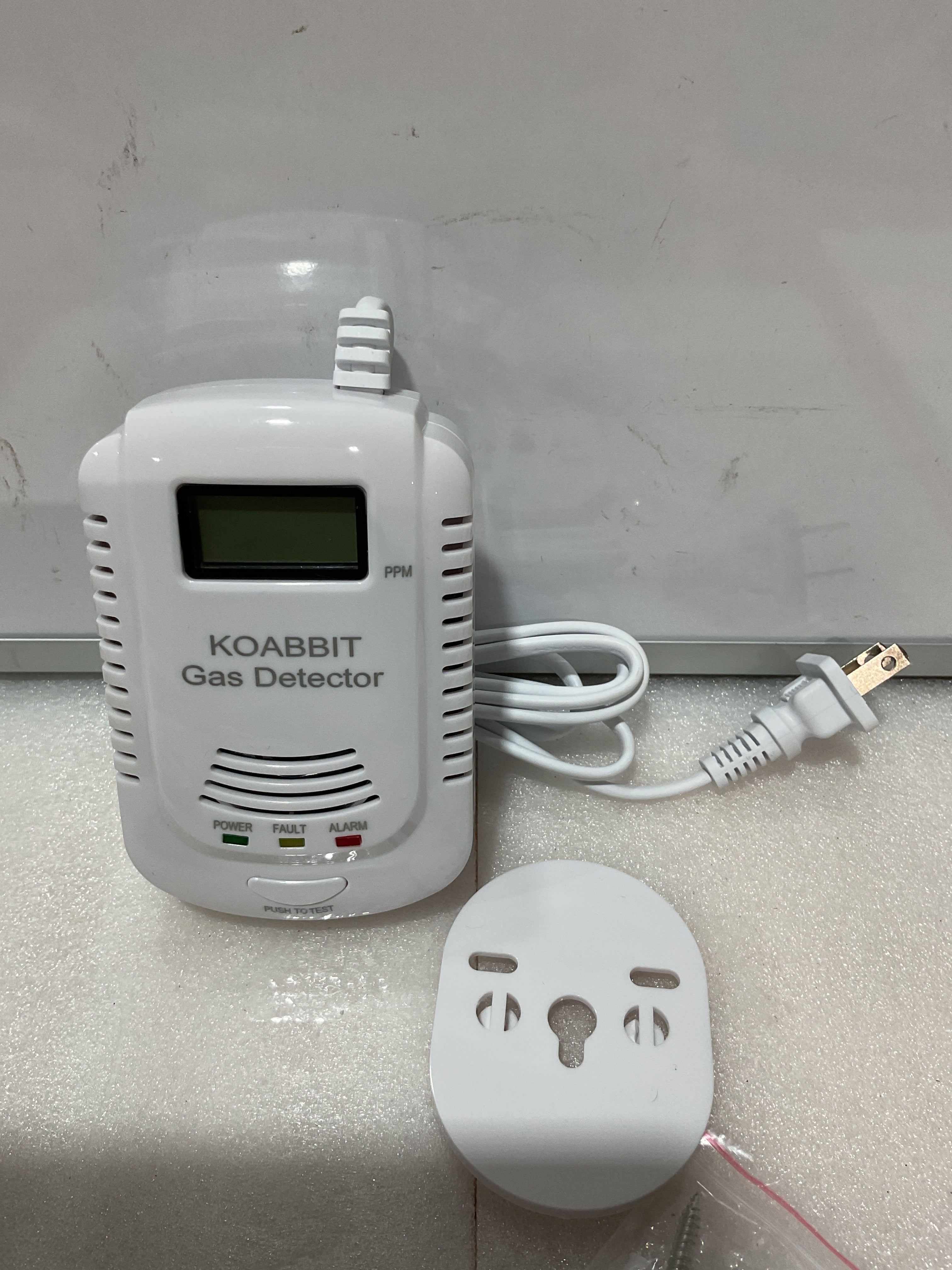 Detector 2 en 1 de Gas Natural y Monóxido de Carbono – Enchufe Directo para Cocina y Hogar