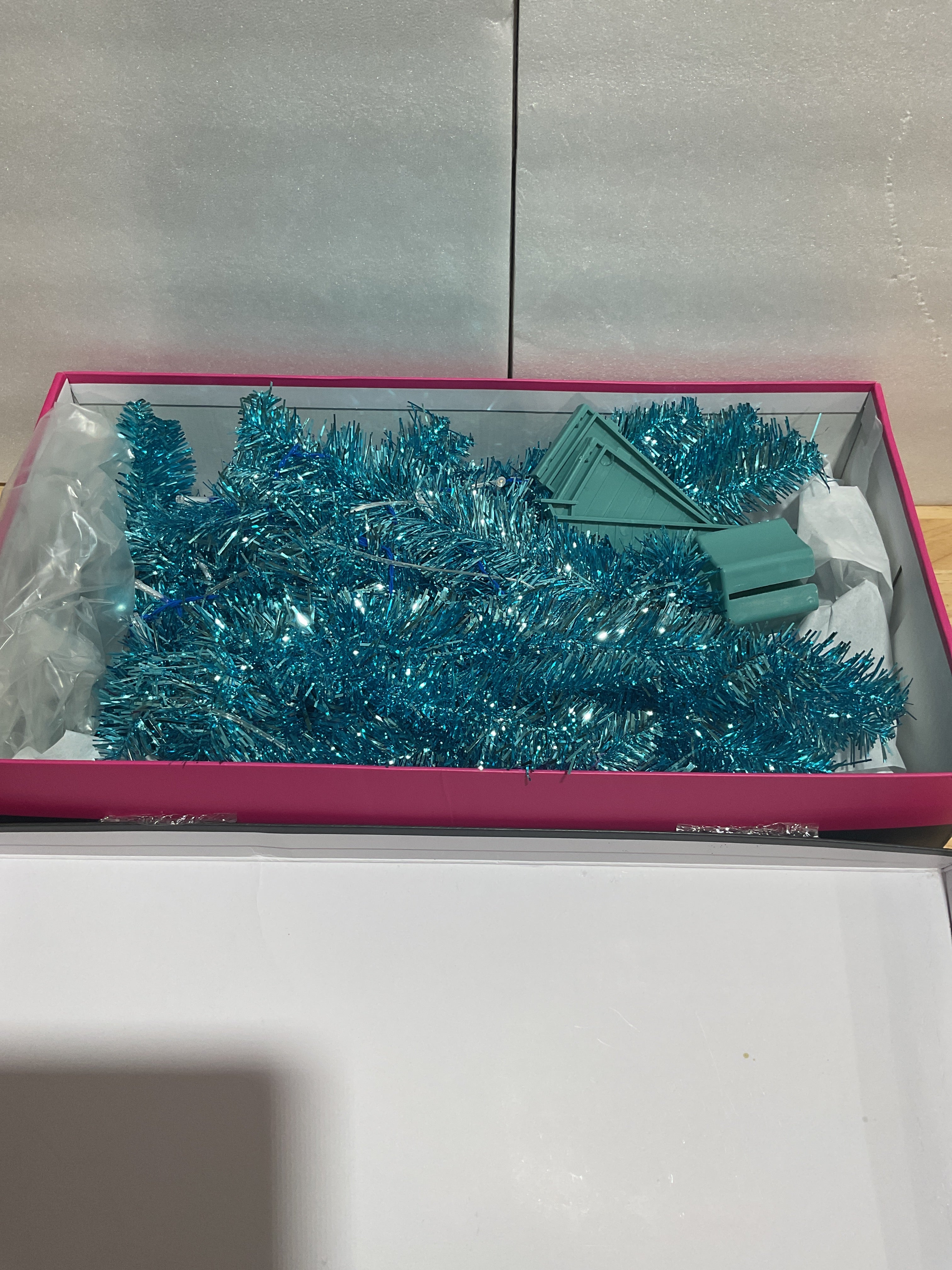 Árbol de Navidad Artificial Azul 4ft con Luces LED – Para Espacios Pequeños, Oficina y Decoración Navideña