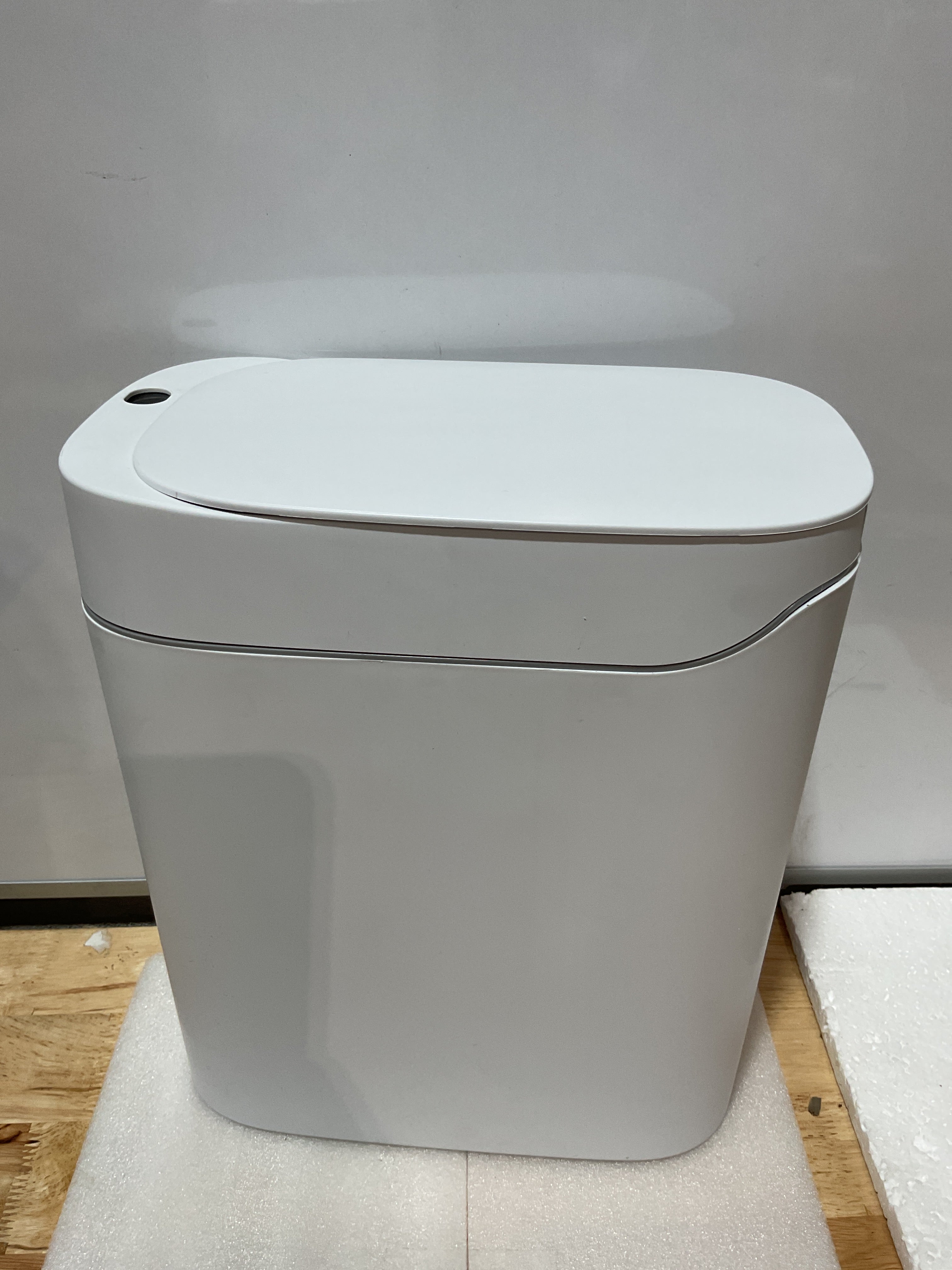 Basurero MOPALL con Tapa y Sensor de Movimiento – 3.5 Galones, Automático y Sin Contacto