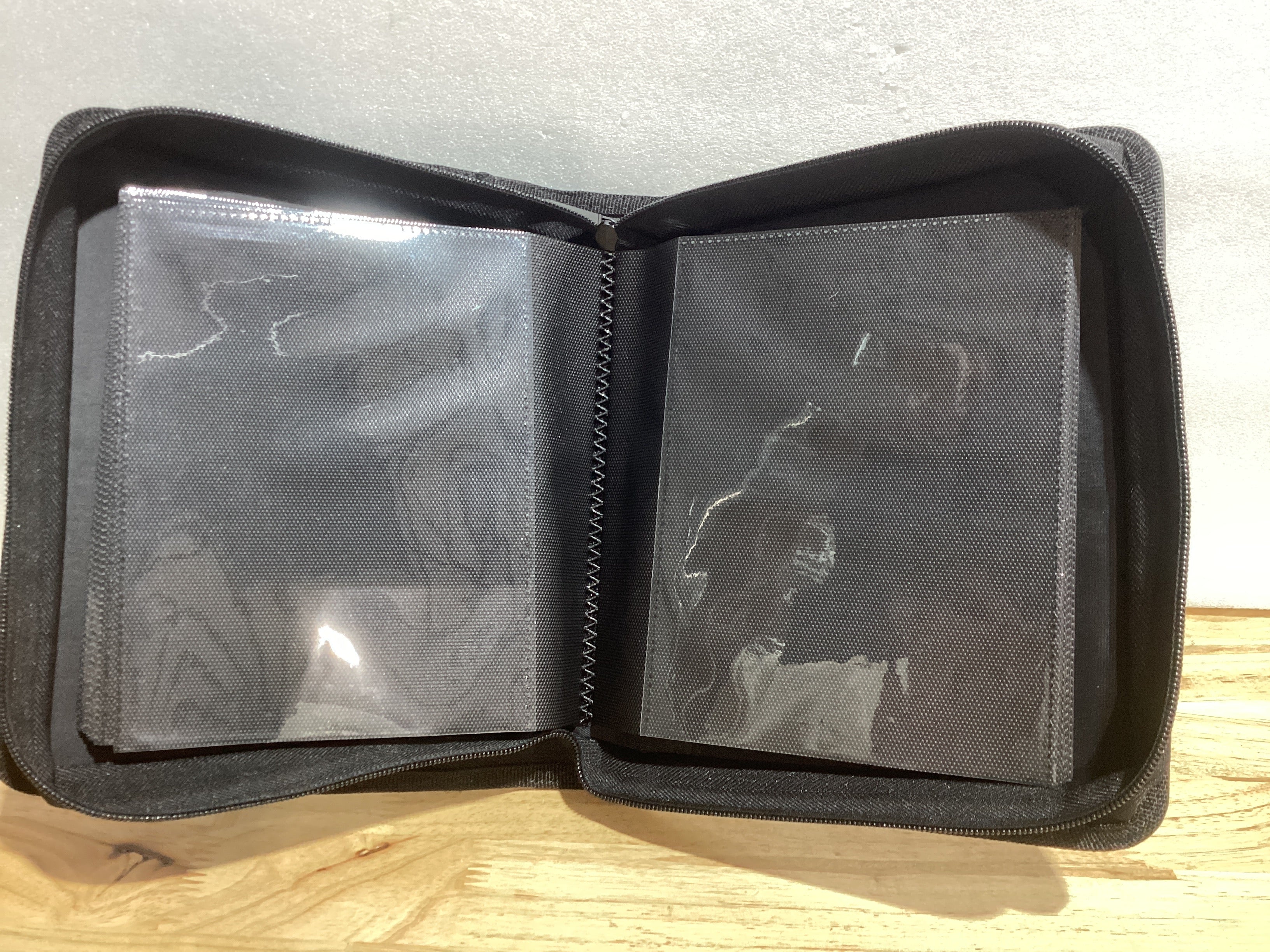 Magiarcana Organizador de Tarjetas de Felicitación 5x7" – Álbum Archivador Negro para Tarjetas de Cumpleaños, Bodas y Navidad