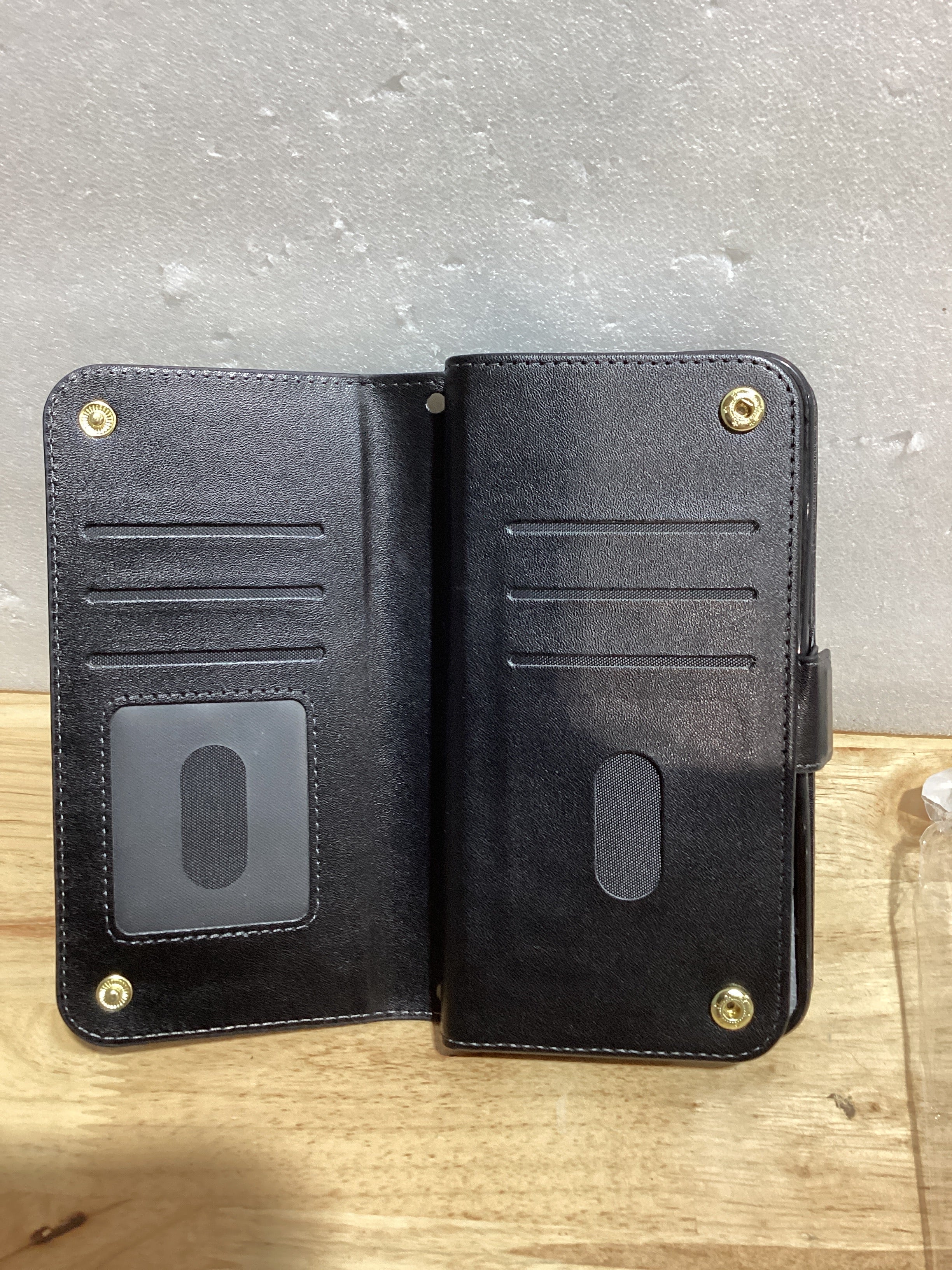 Funda Tipo Portafolio con Tarjetero para iPhone 15 Plus