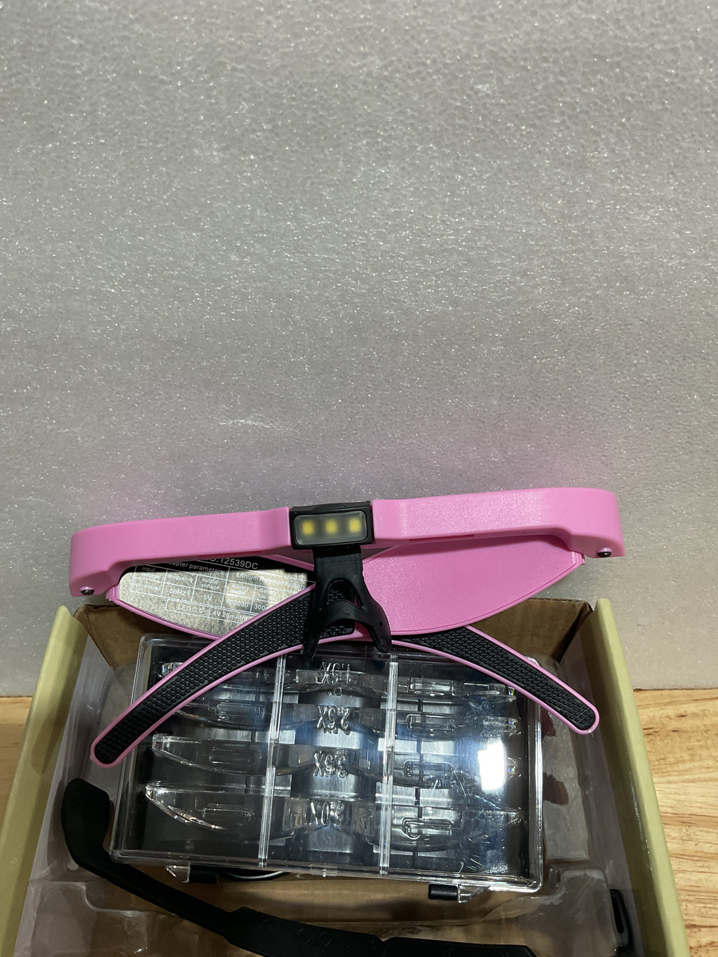 Lupa con Luz Recargable GUOUBUO | Aumento 1.5X-5.0X con 4 Lentes