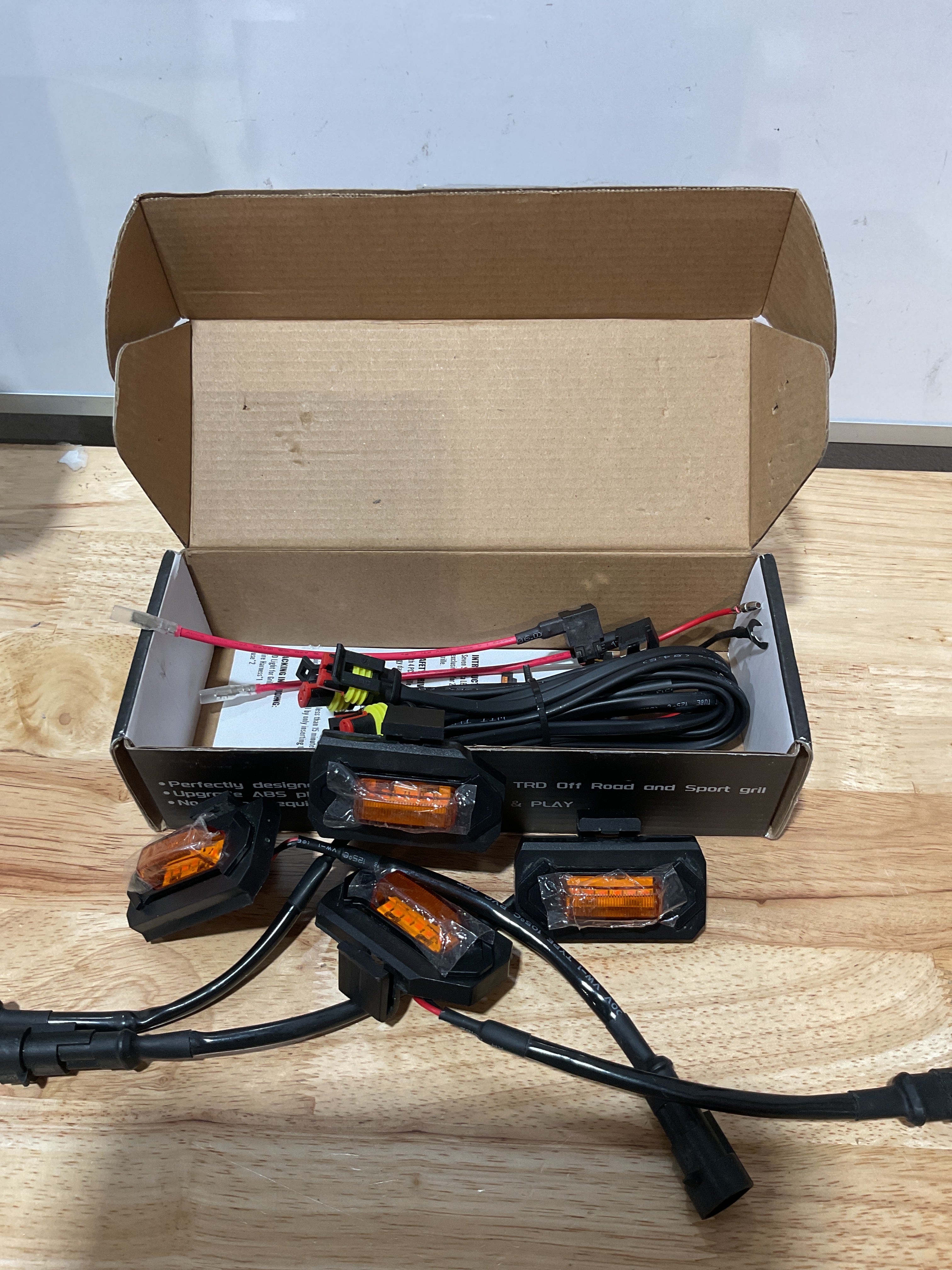 Seven Sparta Luces LED para Parrilla Toyota Tacoma 2020-2023 TRD – Luz Ámbar con Carcasa Negra (4 piezas)