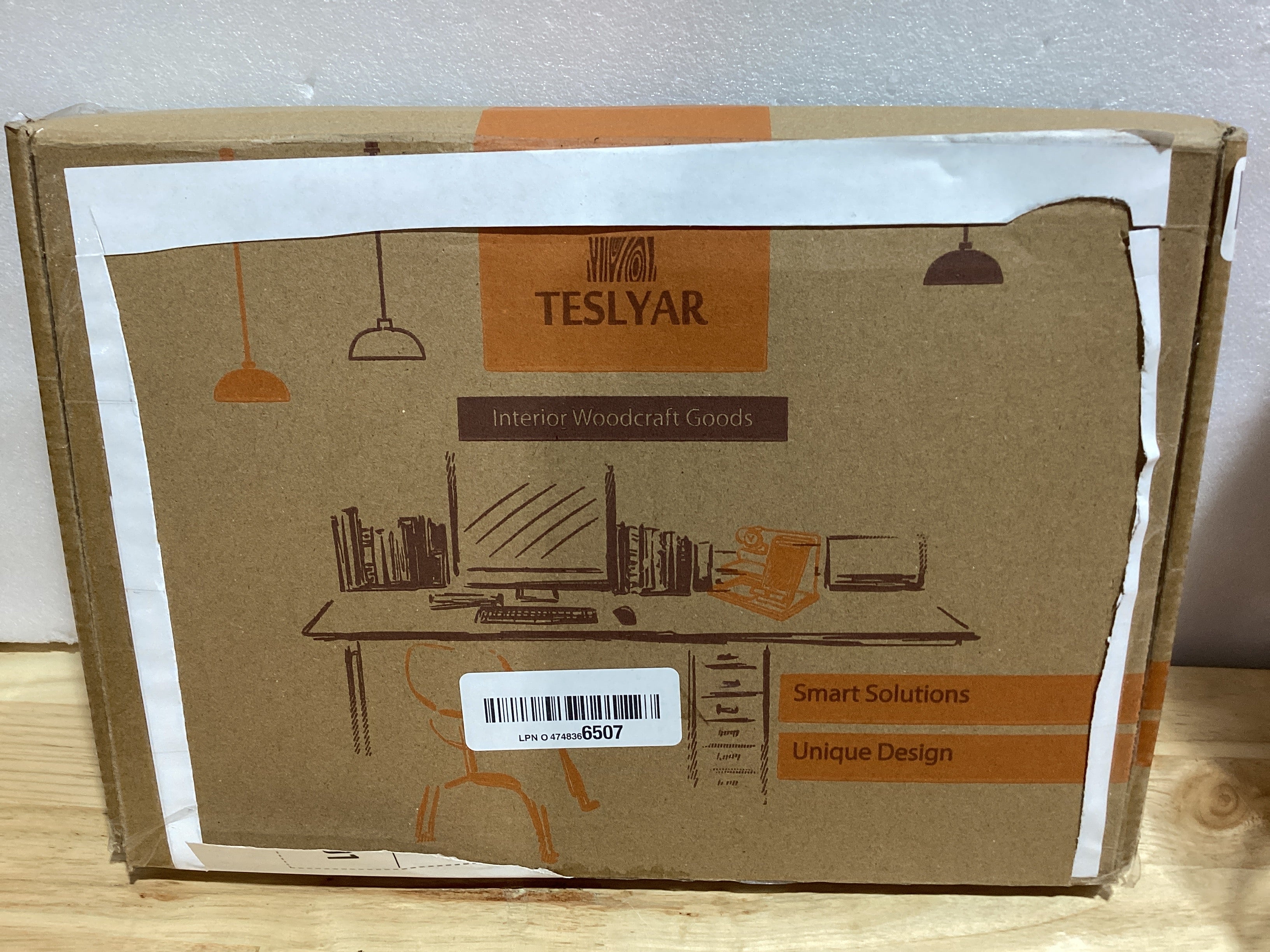 TESLYAR Estación de acoplamiento de madera para teléfono con cajón, organizador de mesita de noche, organizador de escritorio para marido, regalos de cumpleaños para hombres, papá, idea de aniversario