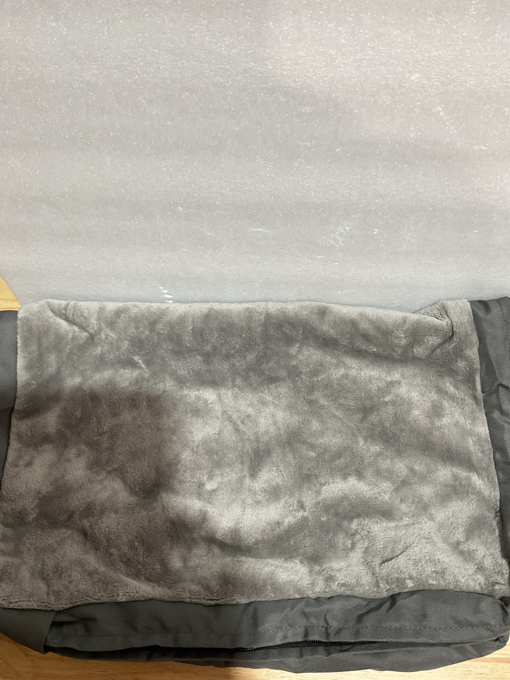 Cama Ortopédica Impermeable para Perros y Gatos Pequeños 23x17" – Gris