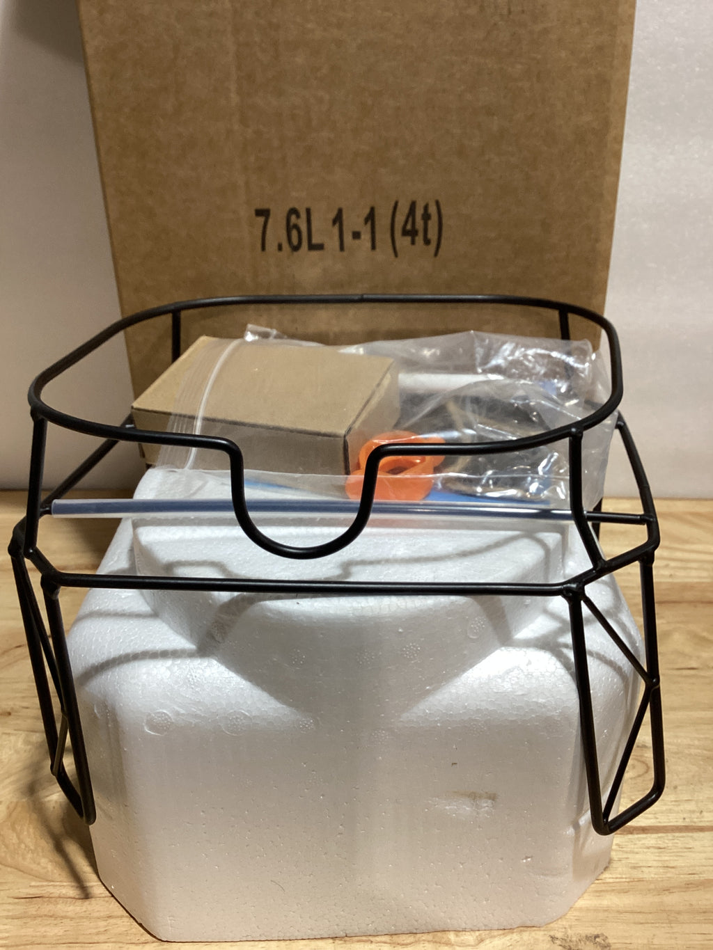 Dispensador de Bebidas de Vidrio 2 Galones con Base – Grifo Acero Inoxidable y Tapa Bambú