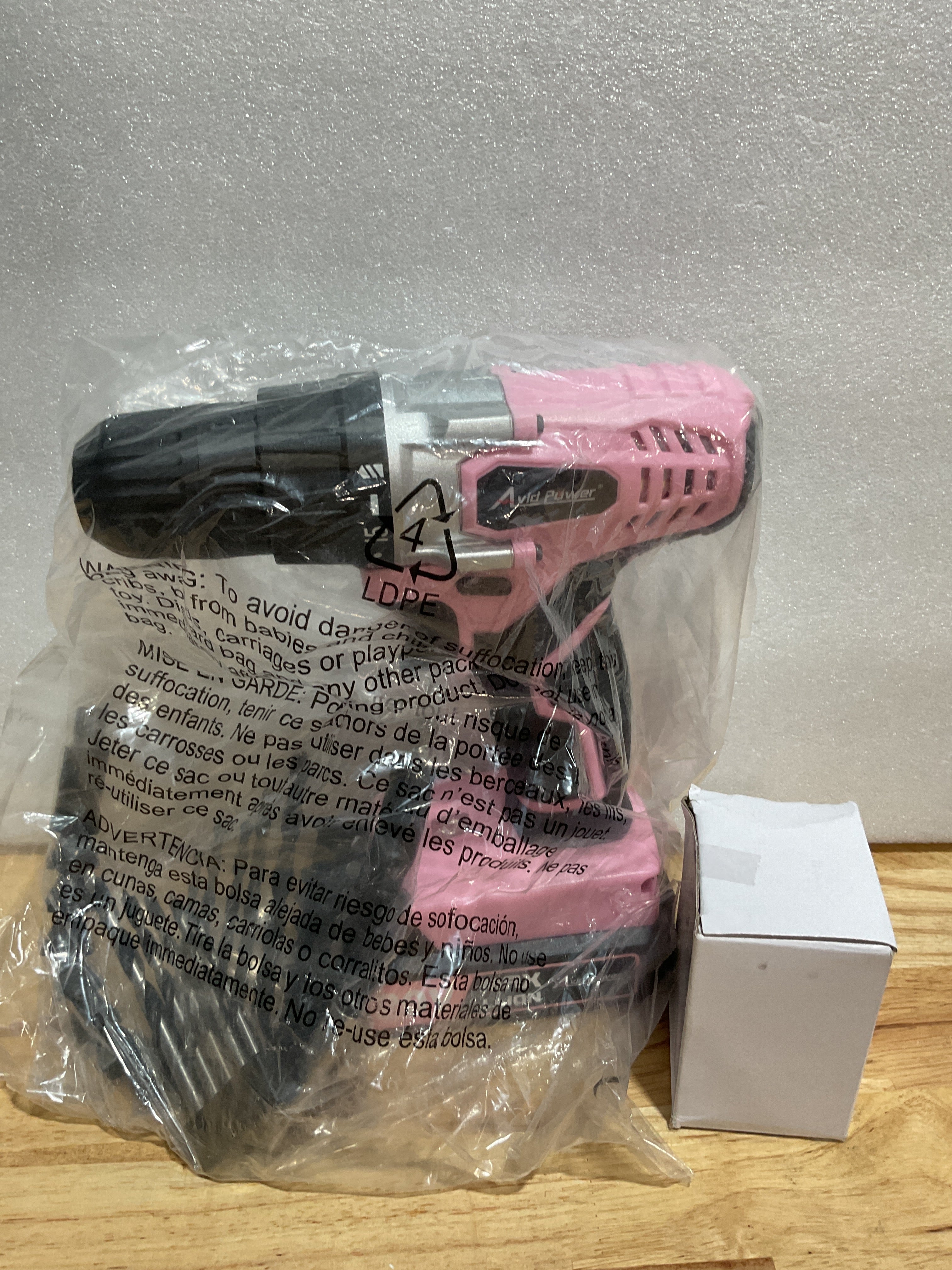 Taladro Inalámbrico AVID POWER 20V MAX — Kit Completo con Batería, Cargador y 22 Accesorios (Rosa)
