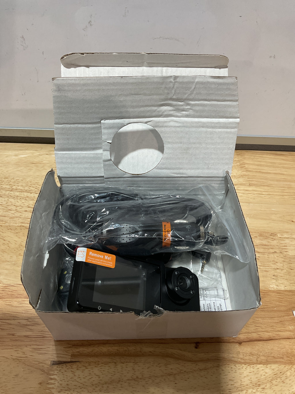 Dash Cam Triple 4K – Cámara Delantera, Trasera e Interior con Tarjeta 32GB y Monitor de Estacionamiento 24H