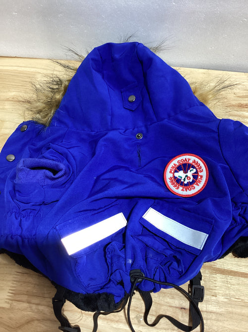 Abrigo Impermeable PINA para Perros Pequeños — Chaqueta de Invierno con Capucha de Piel Sintética y Bolsillo