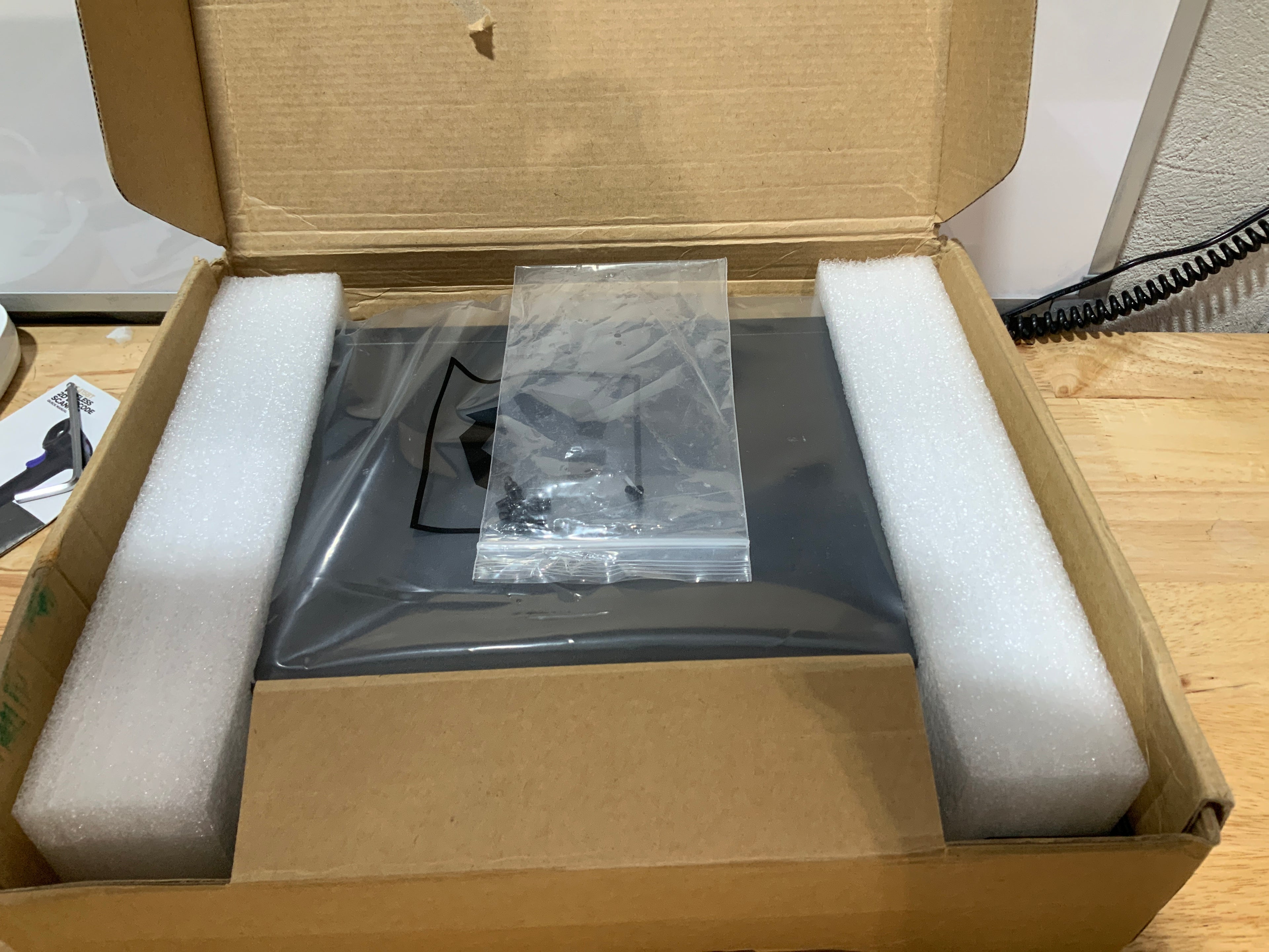 Switch PoE 24 Puertos YuLinca | 2 Uplink Gigabit | 300W | VLAN | Alcance 250m | Sin Ventilador