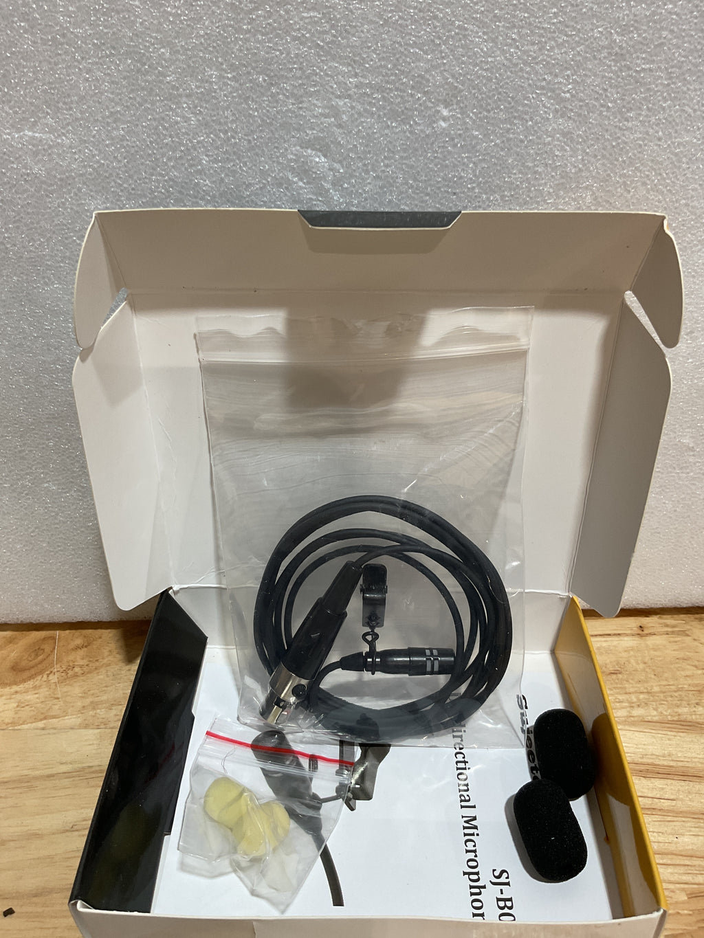 Micrófono de Solapa Sujeetec – Condensador Unidireccional Compatible con Transmisor Inalámbrico Shure, Conector Mini XLR TA4F