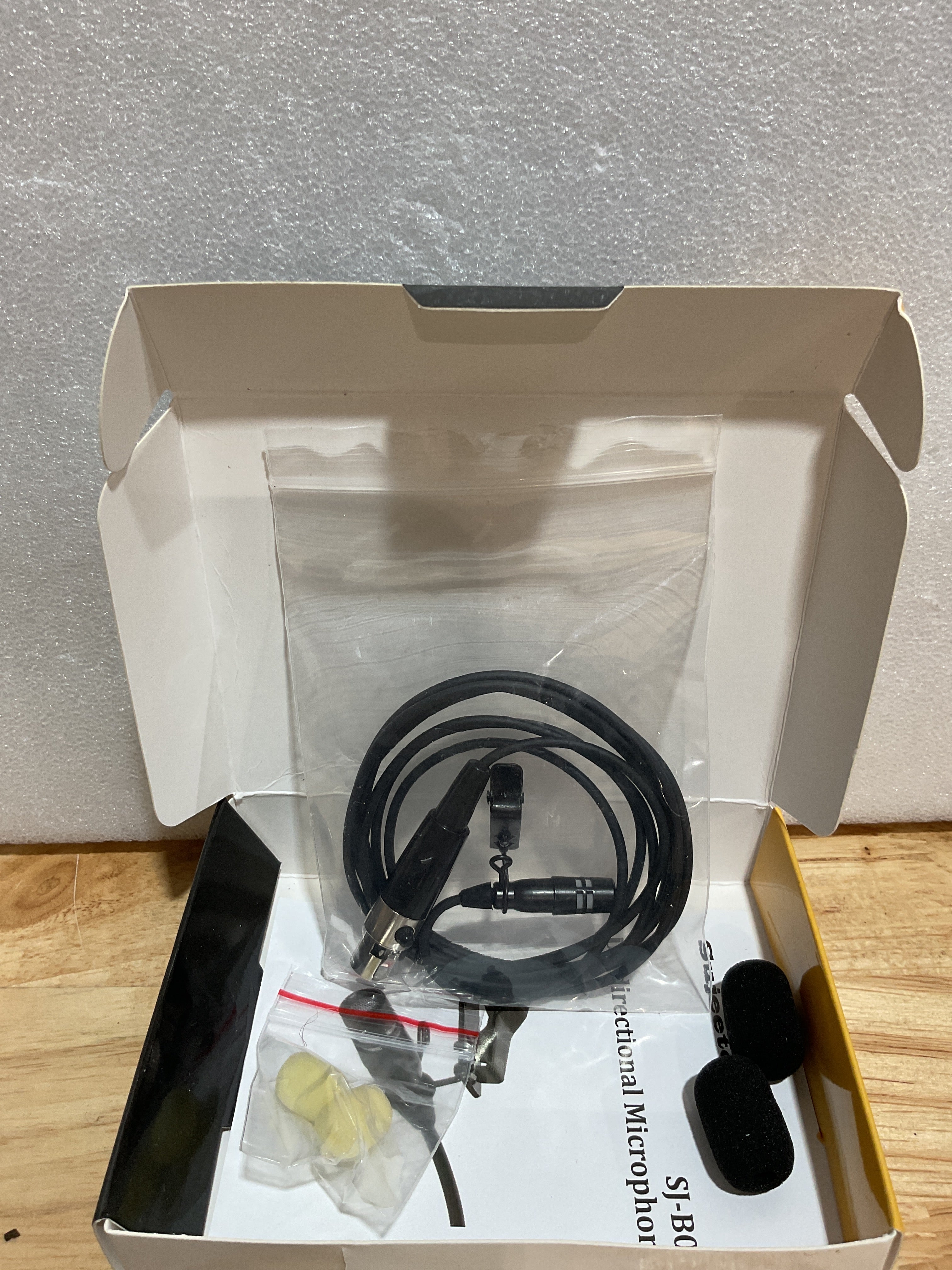 Micrófono de Solapa Sujeetec – Condensador Unidireccional Compatible con Transmisor Inalámbrico Shure, Conector Mini XLR TA4F