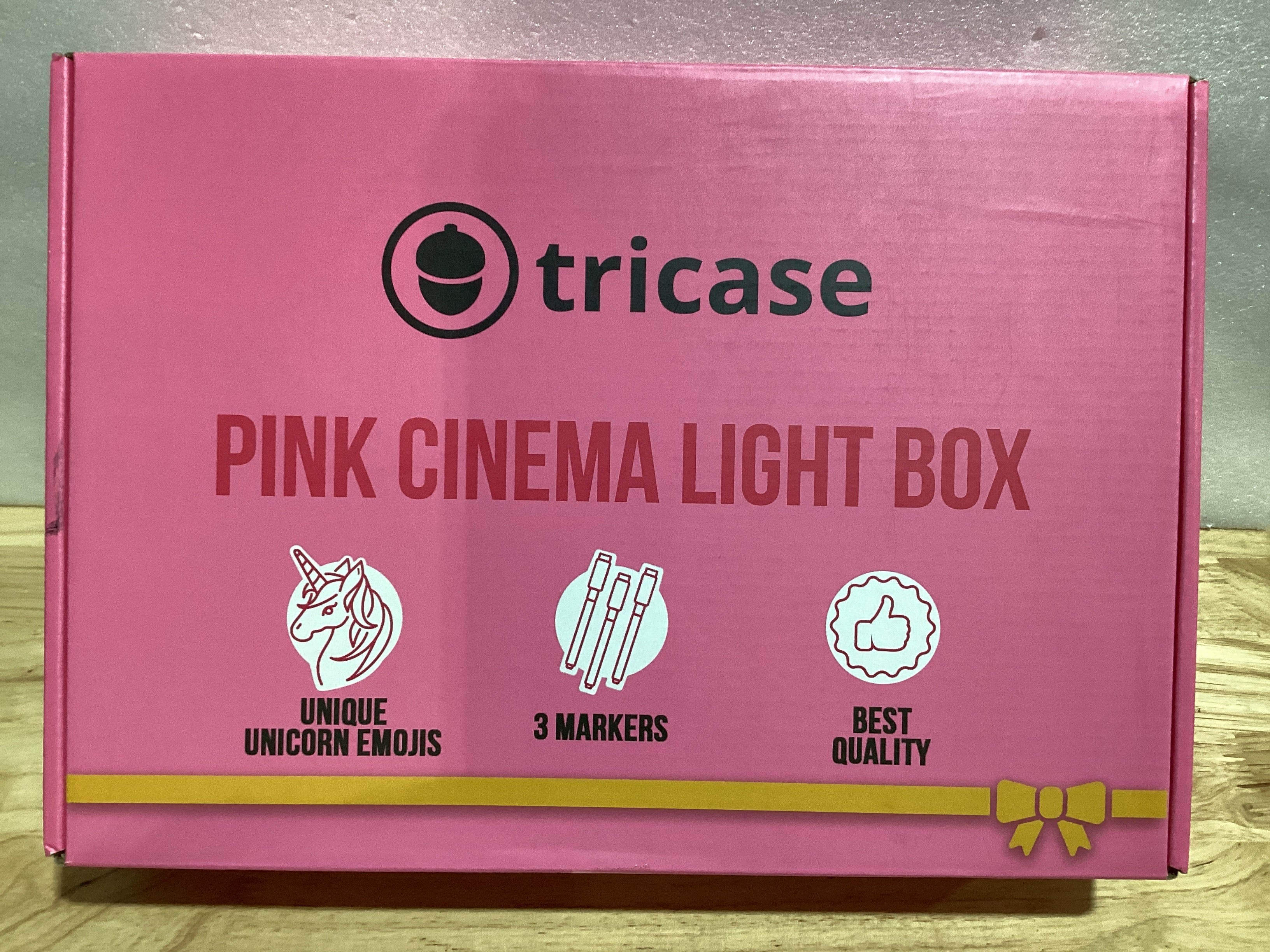 Caja de Luz Cinema Rosa — 312 Letras, Emojis y 3 Marcadores, Tablero LED Decorativo para Habitación y Regalo