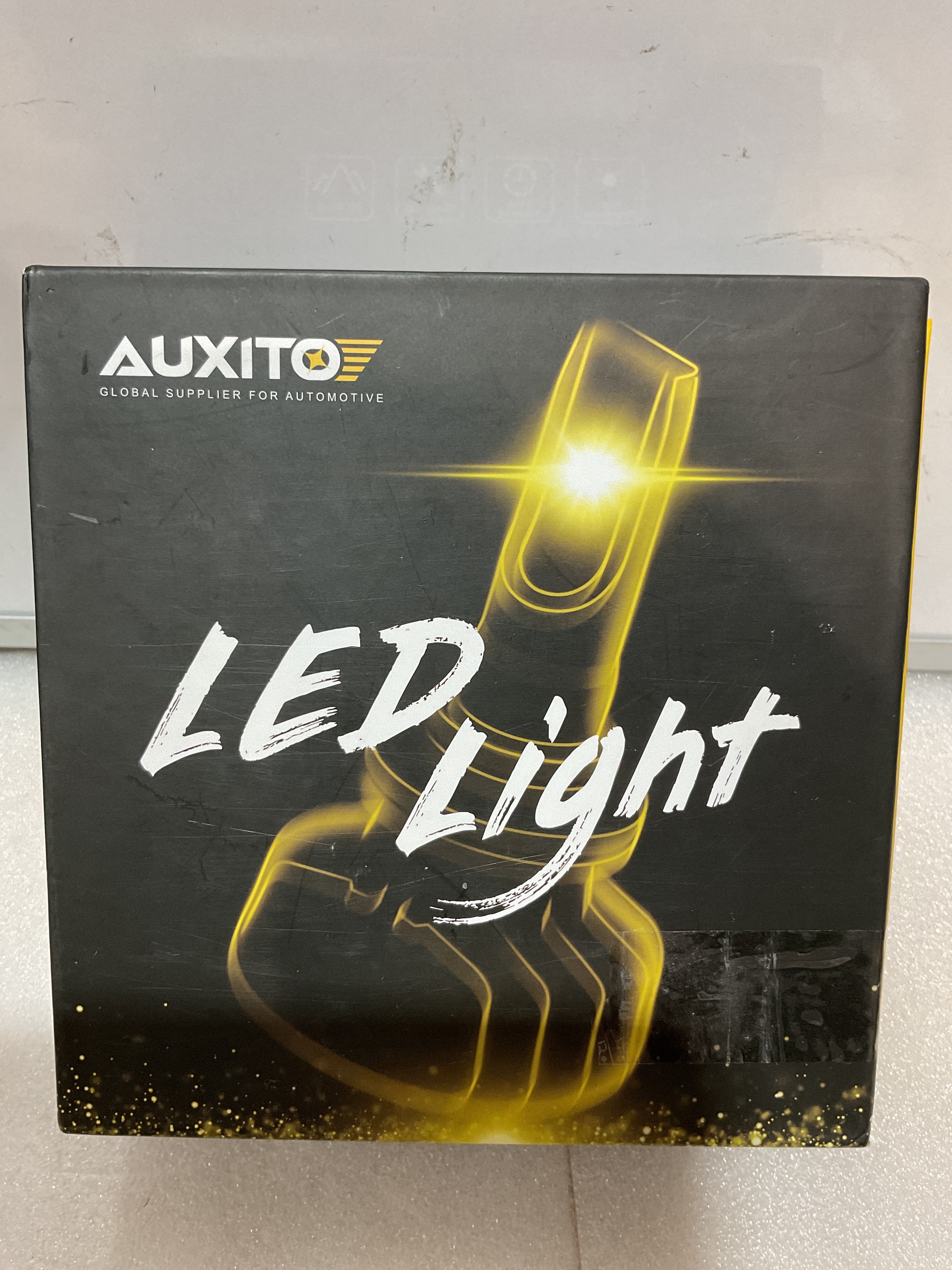 Focos LED H4 9003 HB2 AUXITO Sin Ventilador – Luz Blanca 6500K, 400% Más Visibilidad (Pack x2)
