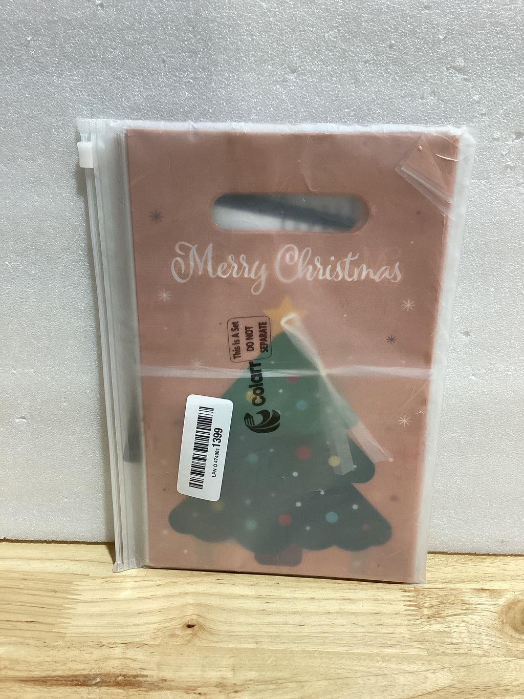 Bolsas de Regalo Navideñas Colarr x48 | Plástico Kraft con Asa | Diseños Santa, Muñeco de Nieve y Árbol | Para Dulces y Regalos