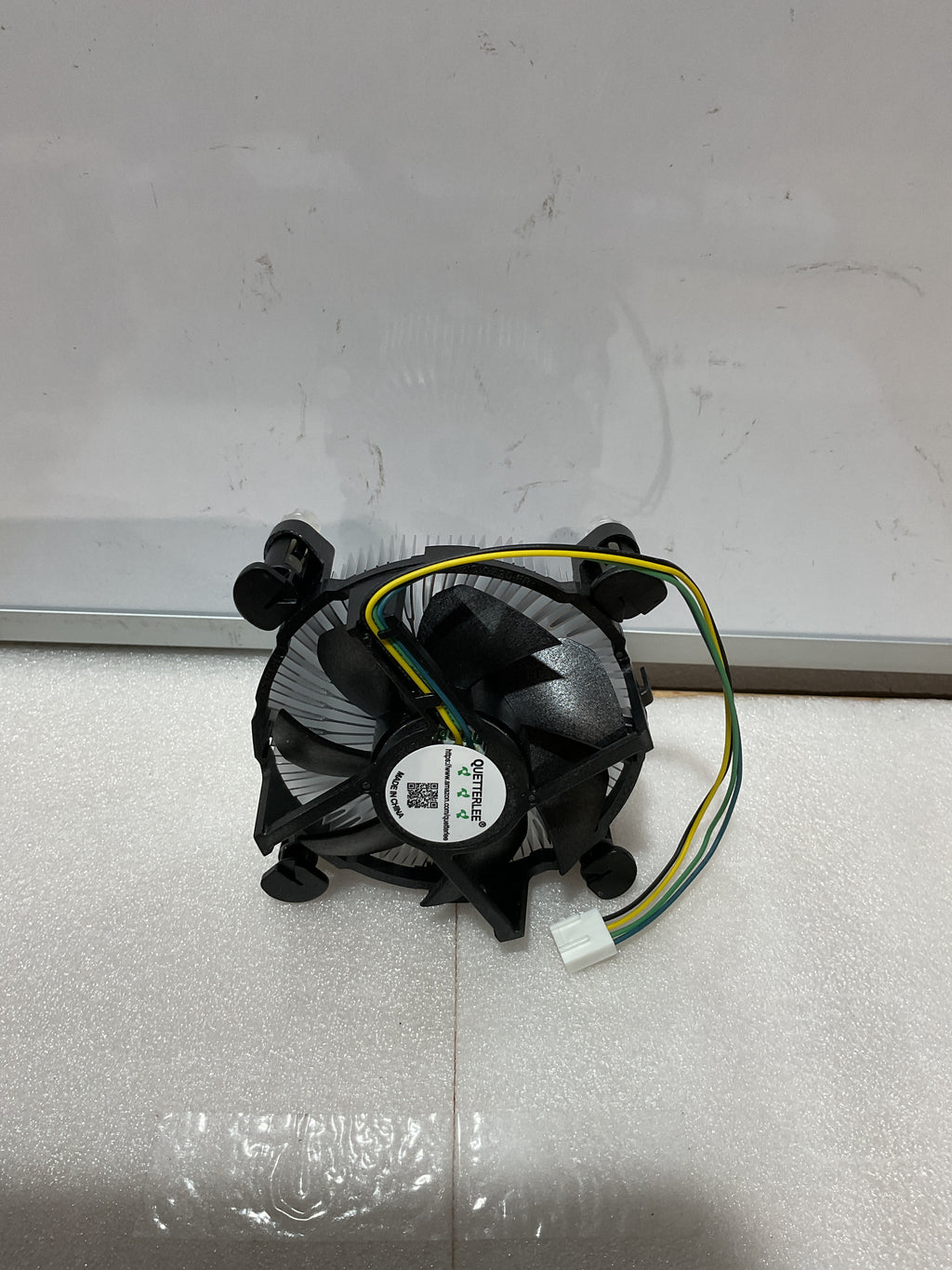 Disipador con Ventilador CPU para Intel i3/i5/i7 LGA 115x — Enfriamiento Eficiente 4-PIN