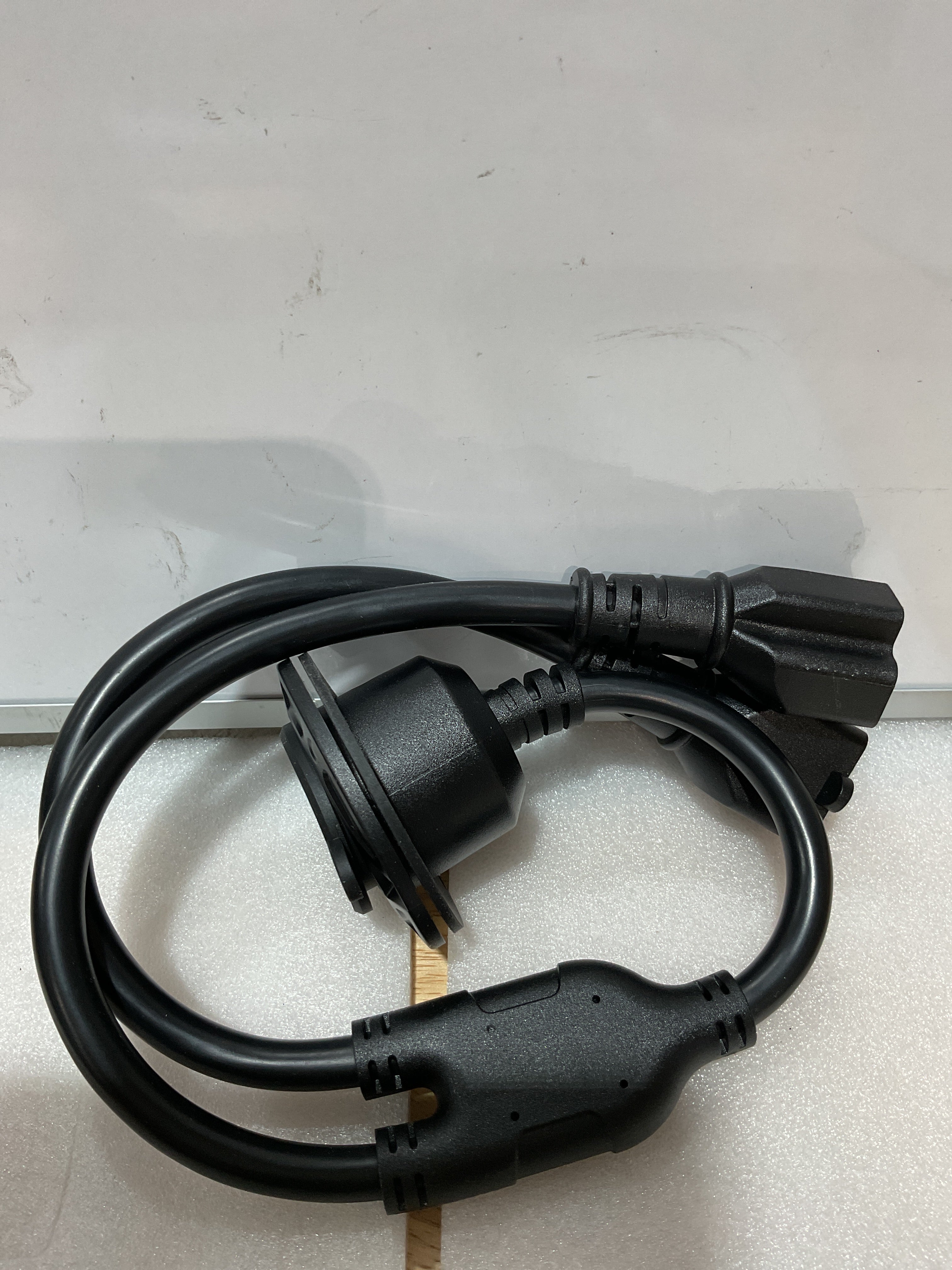 Enchufe de Alimentación RV 20A 125V – Cable 17", Adaptador 5 en 1 para Trailer y Bote