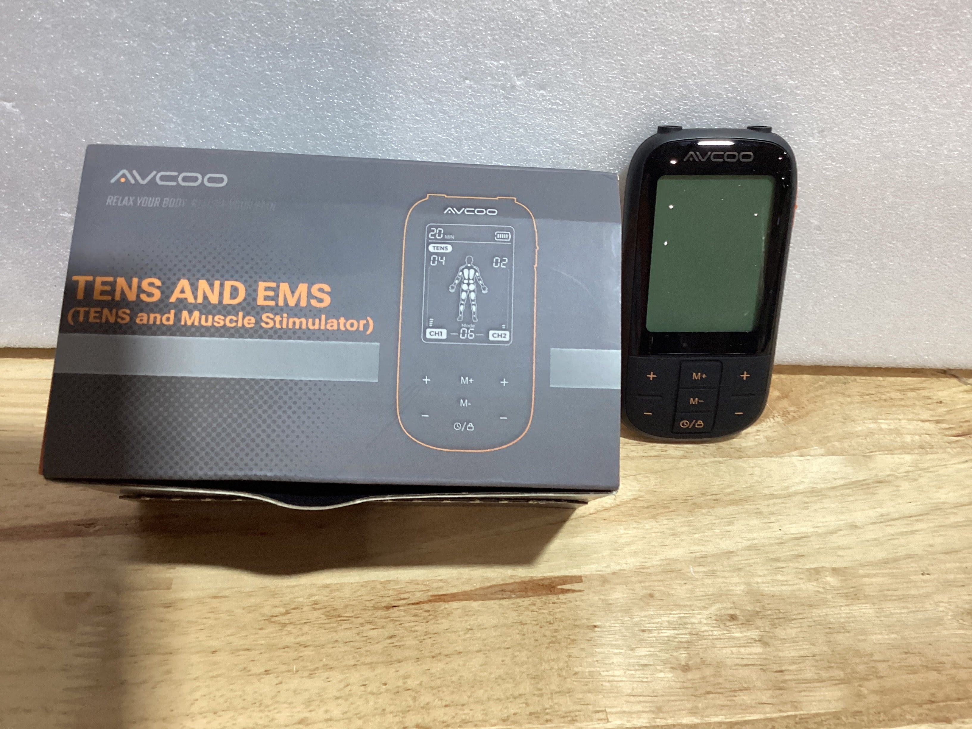 Estimulador Muscular TENS EMS AVCOO 3 en 1 — 30 Modos, 40 Intensidades, Recargable, Para Alivio de Dolor de Espalda