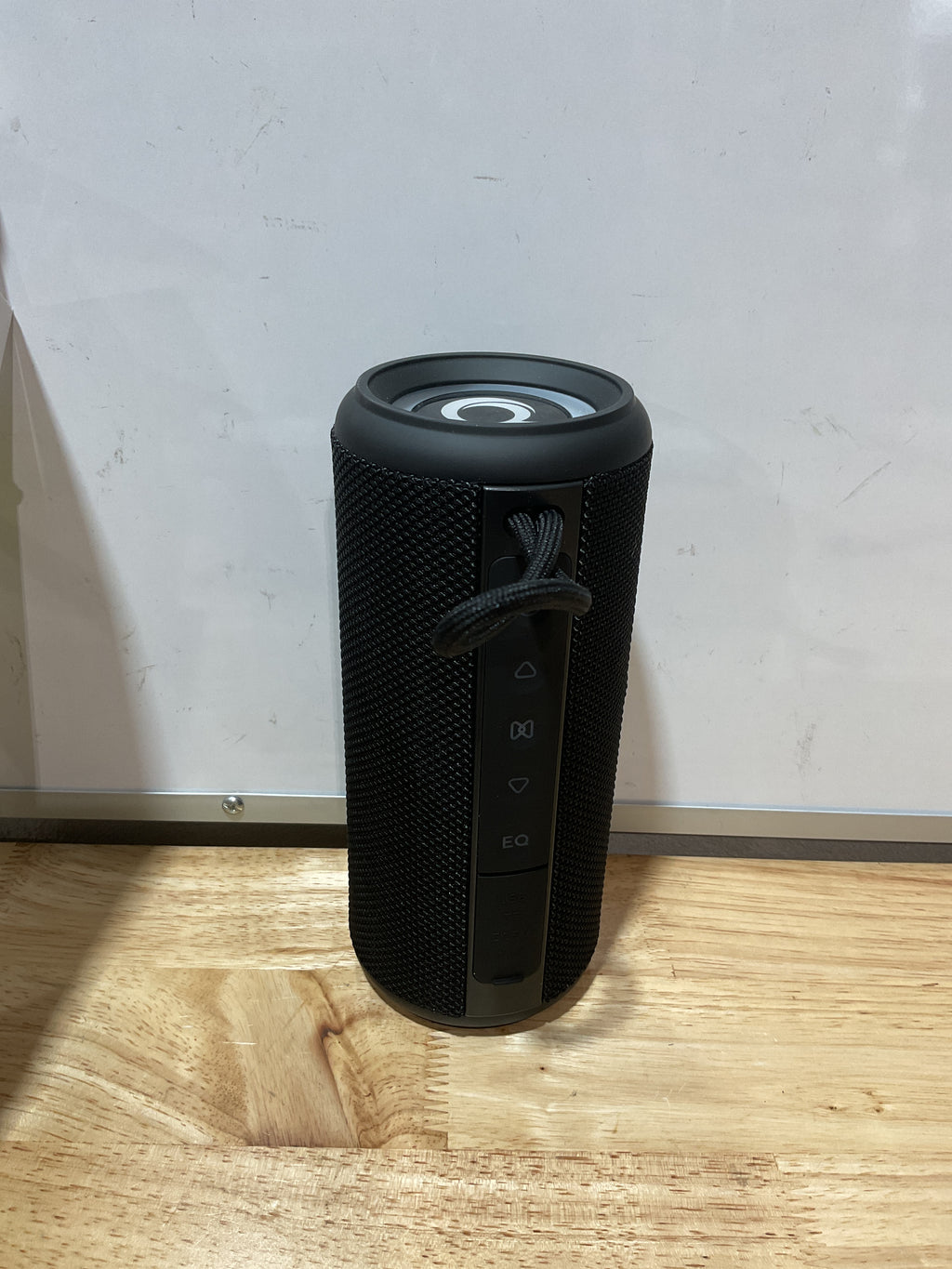 Bocina Bluetooth Portátil dotn 20W – Bluetooth 5.4, 20H Batería, Luces LED, IP7 | TWS Stereo