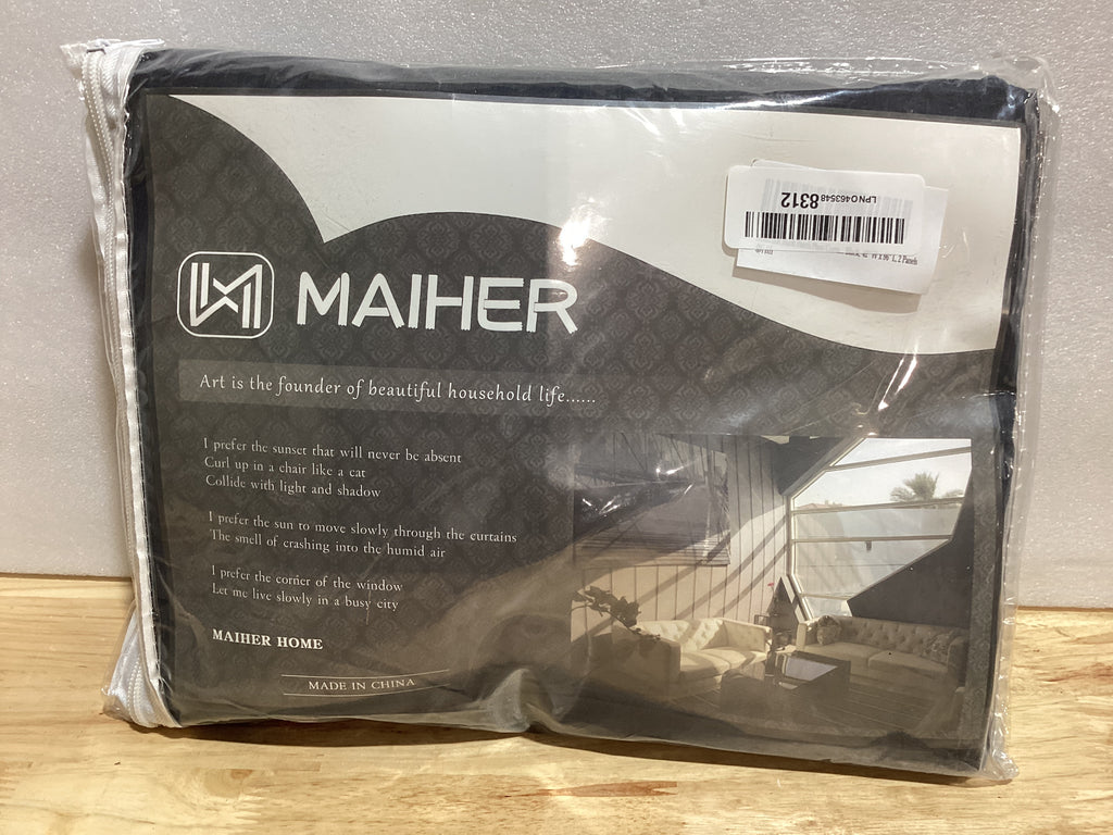 Cortinas Plisadas Negras MAIHER 96" – Paneles Semitransparentes con Ganchos Ajustables (2 Paneles, 42" x 96")
