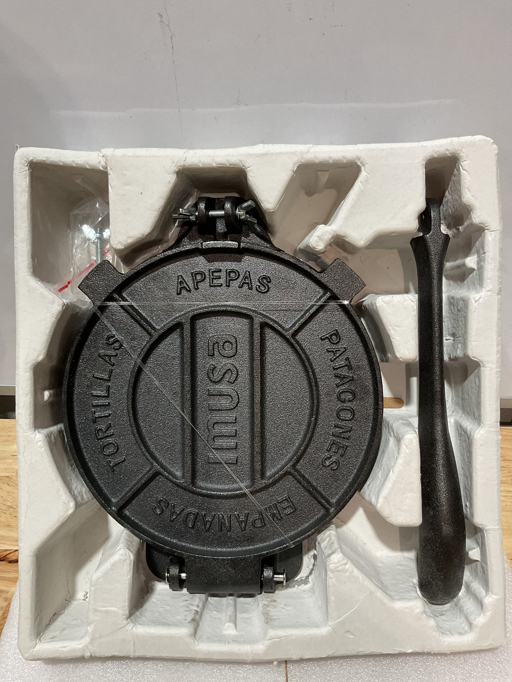 Prensa para Tortillas IMUSA 8" — Hierro Fundido, Negro