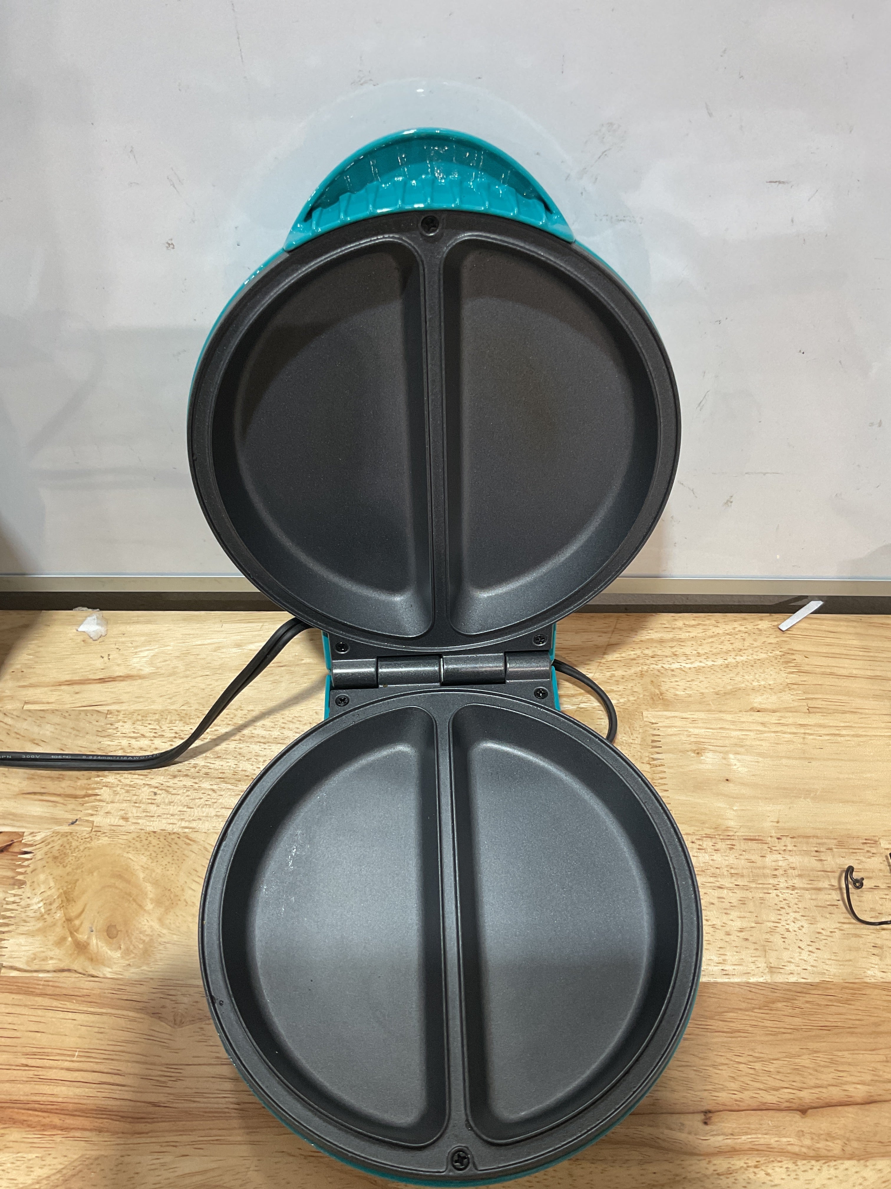 Omeletera Eléctrica Holstein Housewares 2 Secciones - Antiadherente, Color Teal