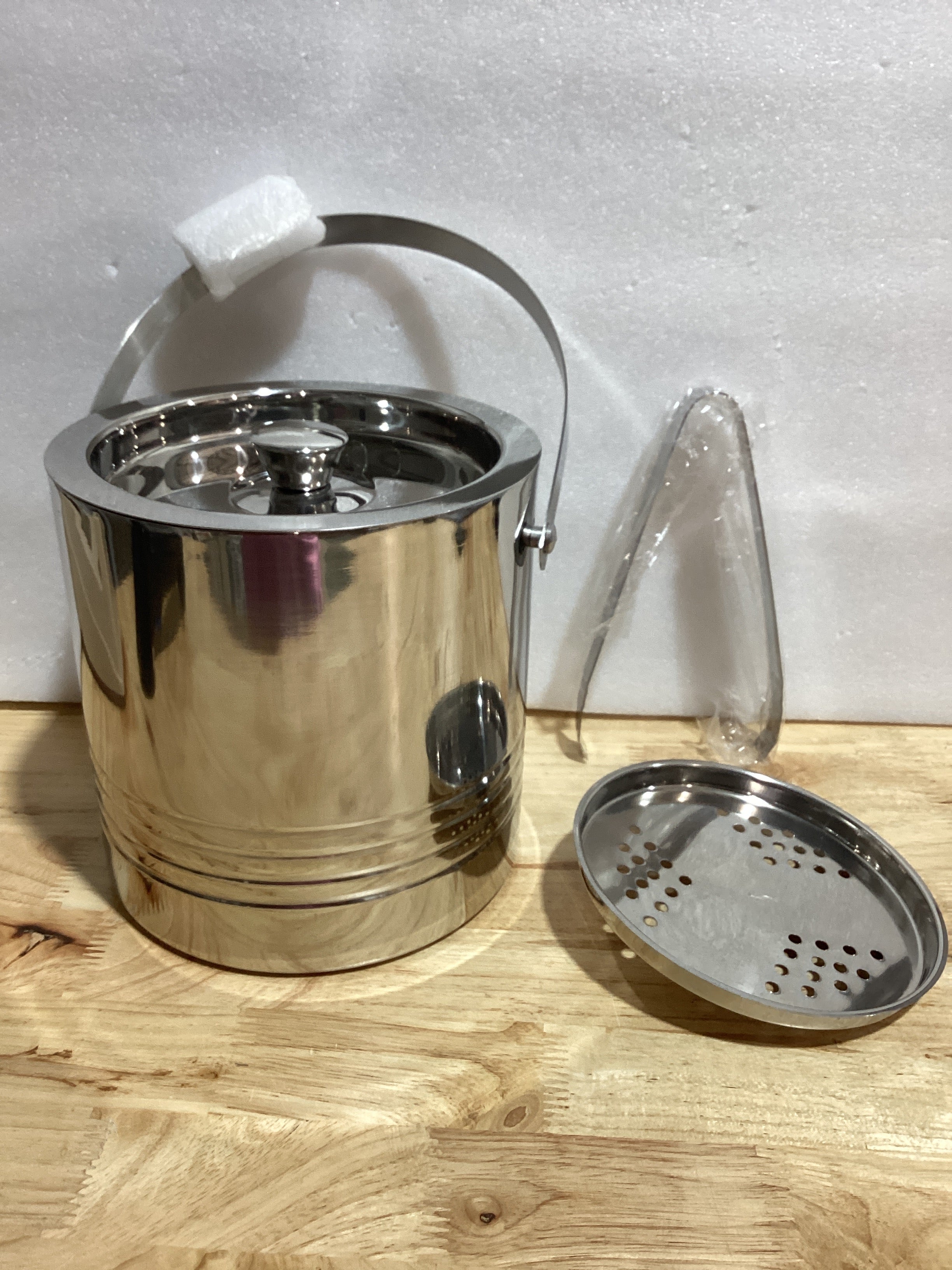 Hielera JoyJolt de Doble Pared 3L — Acero Inoxidable con Tapa, Pinzas y Colador, Para Bar, Fiestas y Champagne