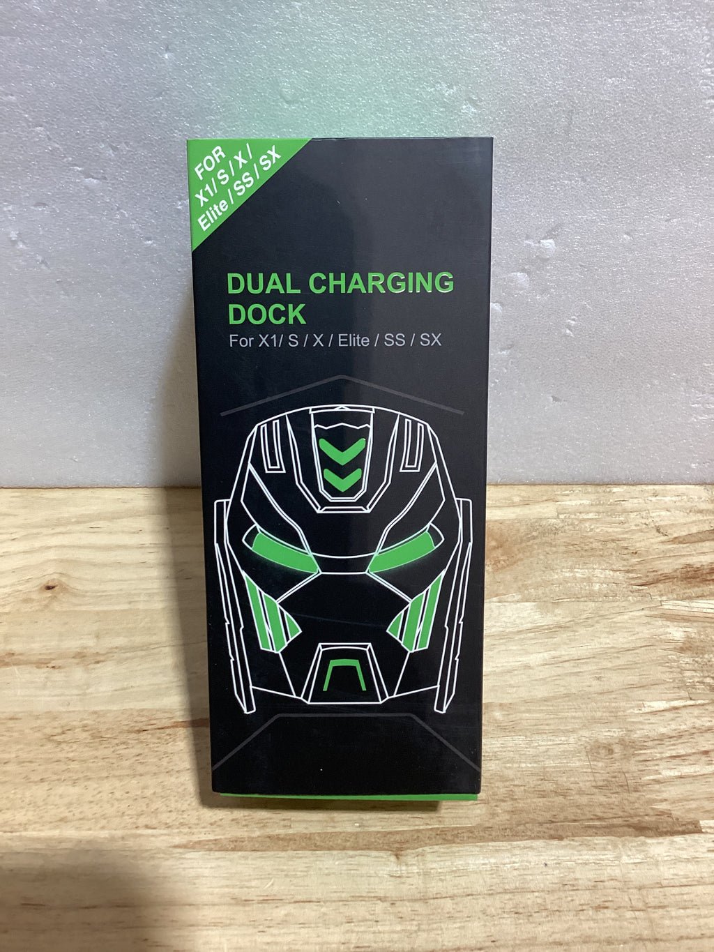 Estación de carga compatible con mandos Xbox, batería recargable de 2 x 5520 mWh para mandos Xbox One/Series X|S con base de carga dual y 4 cubiertas (controlador no incluido)