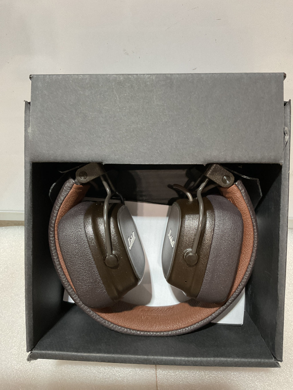 Audíonos Inalámbricos Bluetooth Marshall Major V On-Ear – Color Marrón
