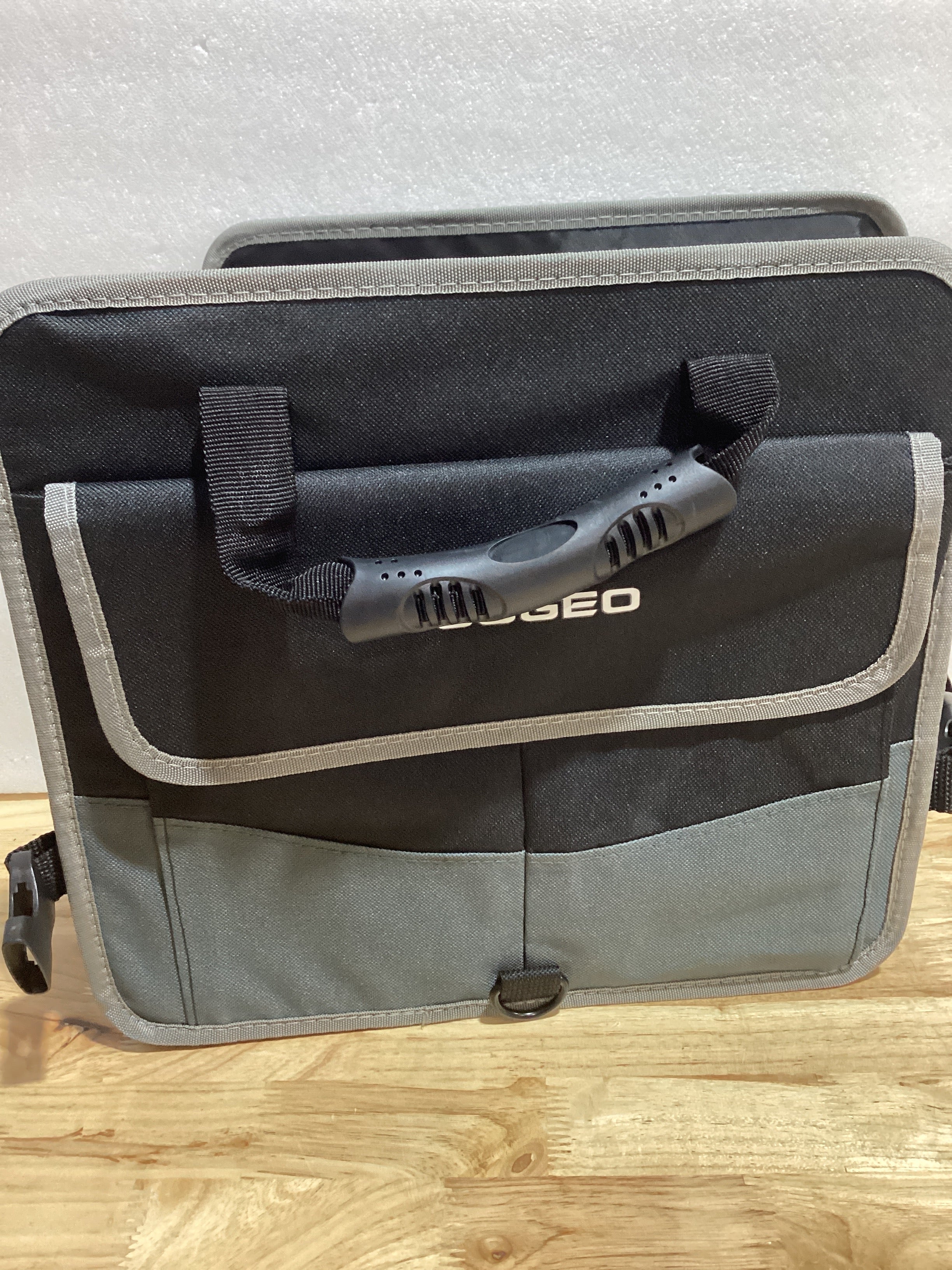 Organizador de Maletero con Bolsa Térmica 3 Compartimentos — Plegable para SUV, Auto y Camión | ⚠️ Agarradera Descosida — No Incluye Accesorios para Colgar