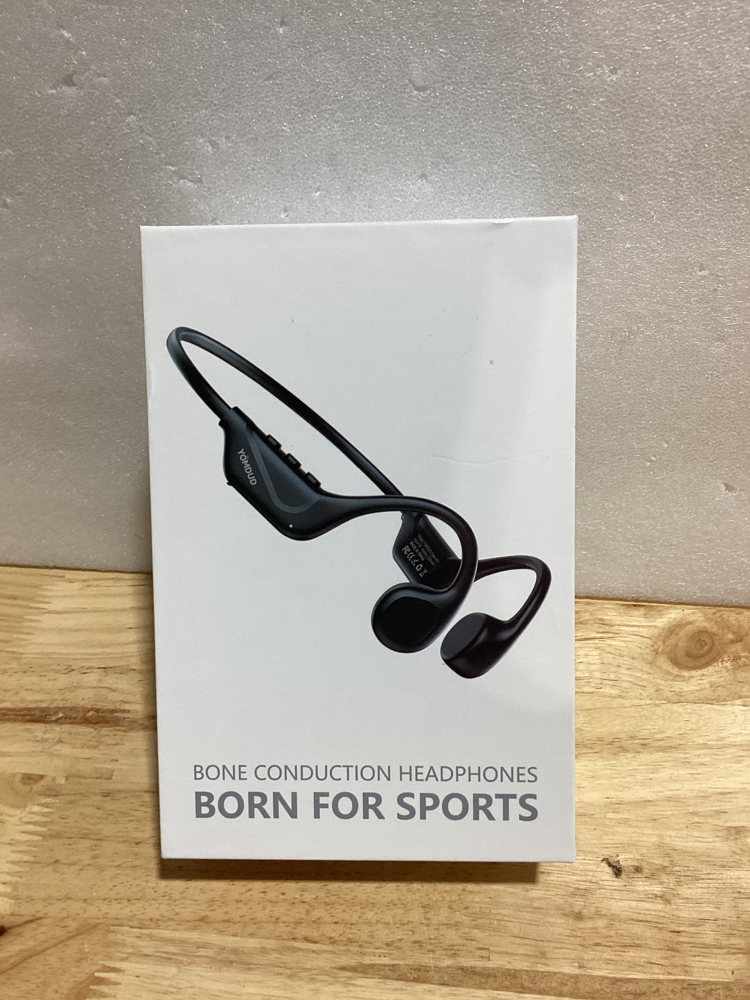 Yomdud Audífonos de Conducción Ósea — Open Ear Bluetooth 5.4, Micrófono, 10H, IPX5, para Deporte y Running