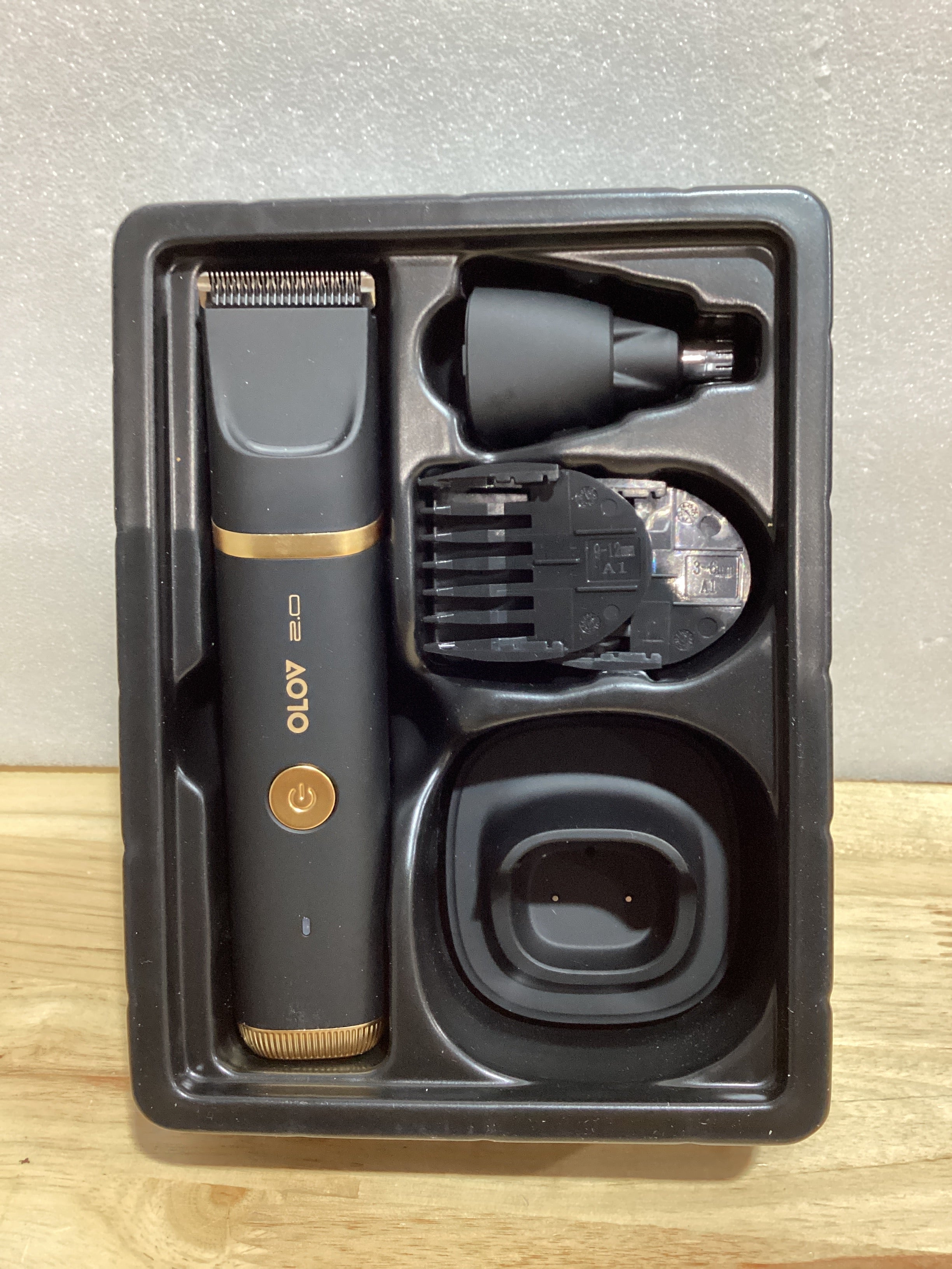 Trimmer Corporal para Hombre – Afeitadora Eléctrica Impermeable con Luz LED y Carga USB-C