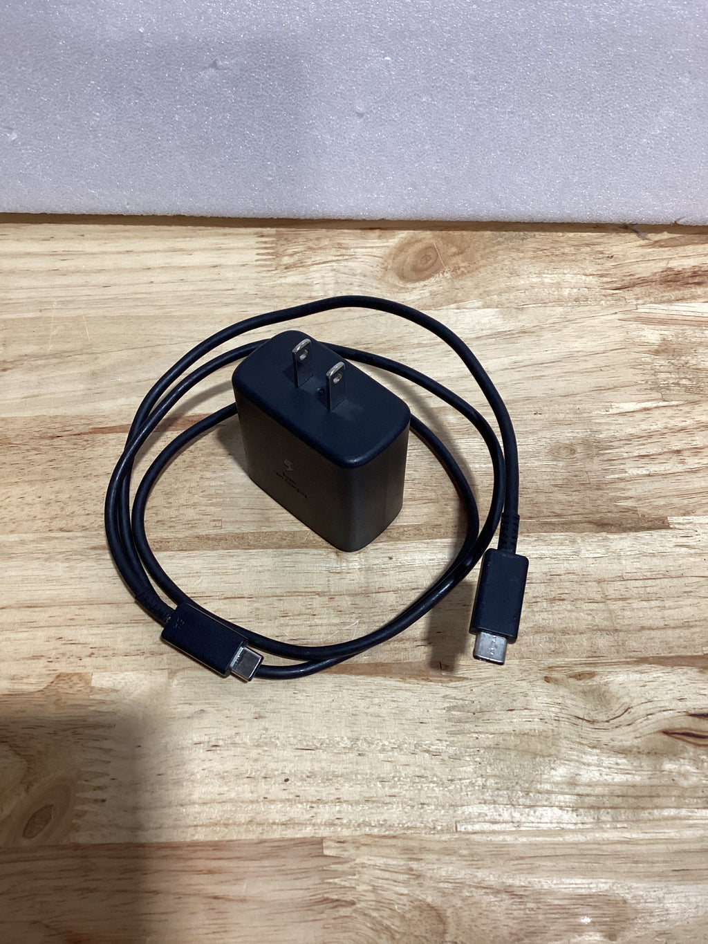 Cargador de Pared Samsung Oficial 45W USB-C Super Fast Charging — Negro, Carga Rápida para Galaxy