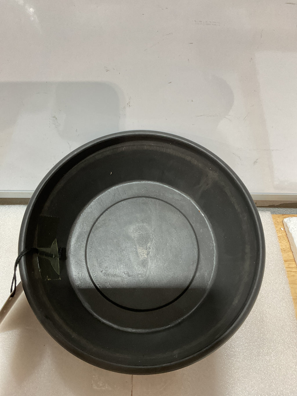Maceta Bulb Pan Arcadia Garden Products 8"x3" Carbón Oscuro — Compuesto Plástico, Piedra y Madera