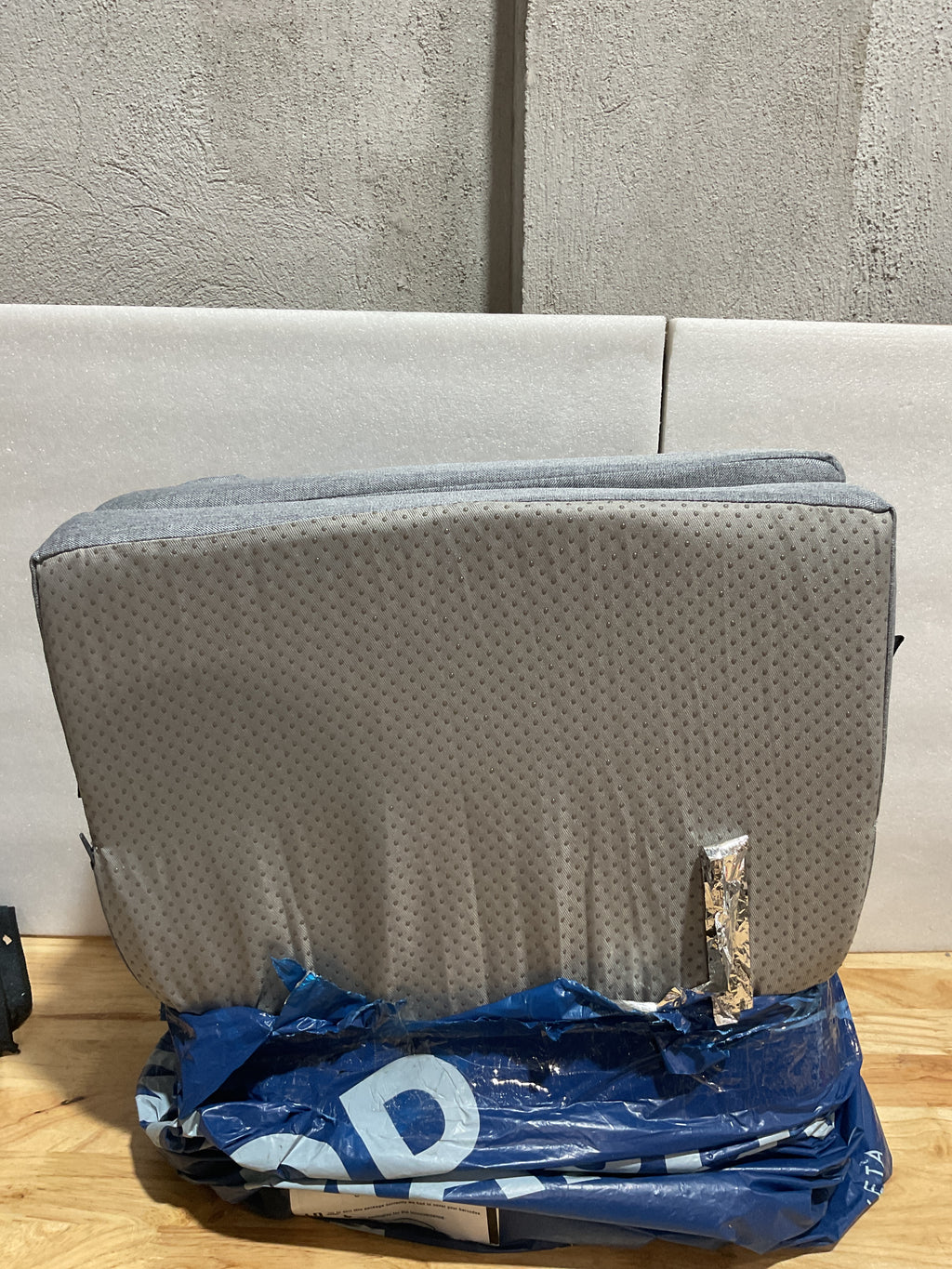 Asiento Elevador Portátil ROYALAY para Niños – Cojín Elevador Ajustable con Correas para Silla y Viaje, Gris