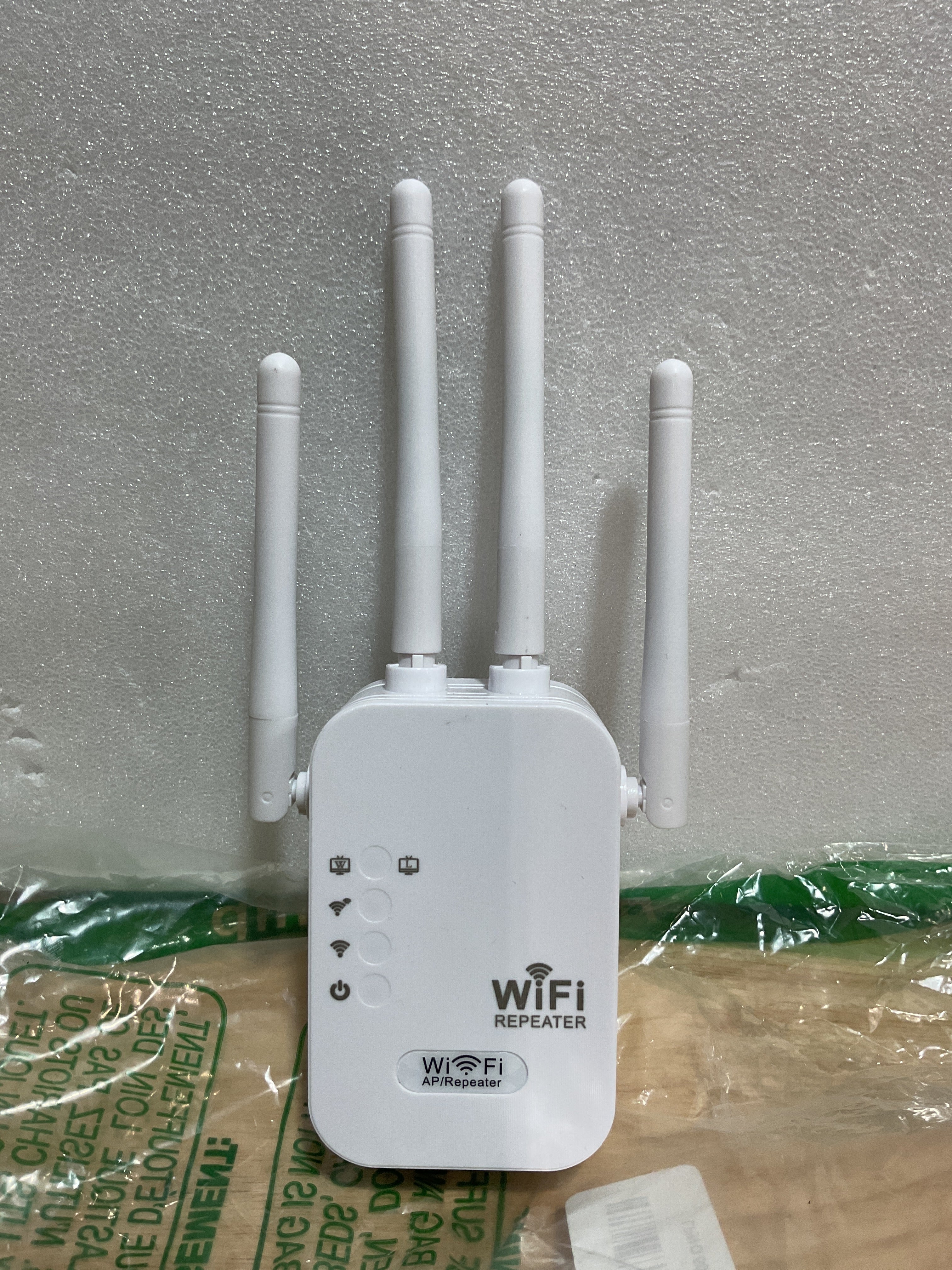 Extensor de Señal WiFi – Cobertura hasta 6000 pies², 35 Dispositivos, Interior y Exterior