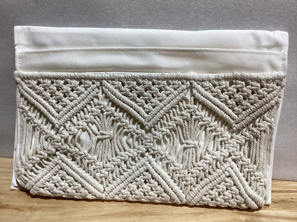 Mkono Organizador de almacenamiento de macramé, organizador de almacenamiento bohemio con control remoto para tableta, soporte para revistas para el hogar, dormitorio, sala de estar
