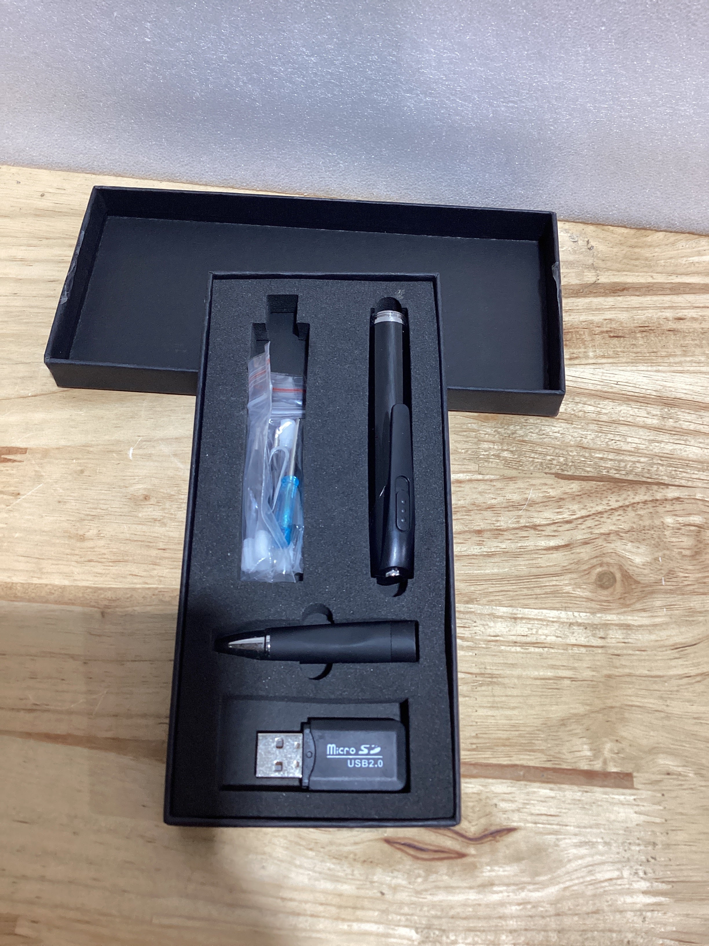 KQoolShuai Cámara Espía en Bolígrafo 1080P Full HD con Tarjeta 64GB y Carga USB
