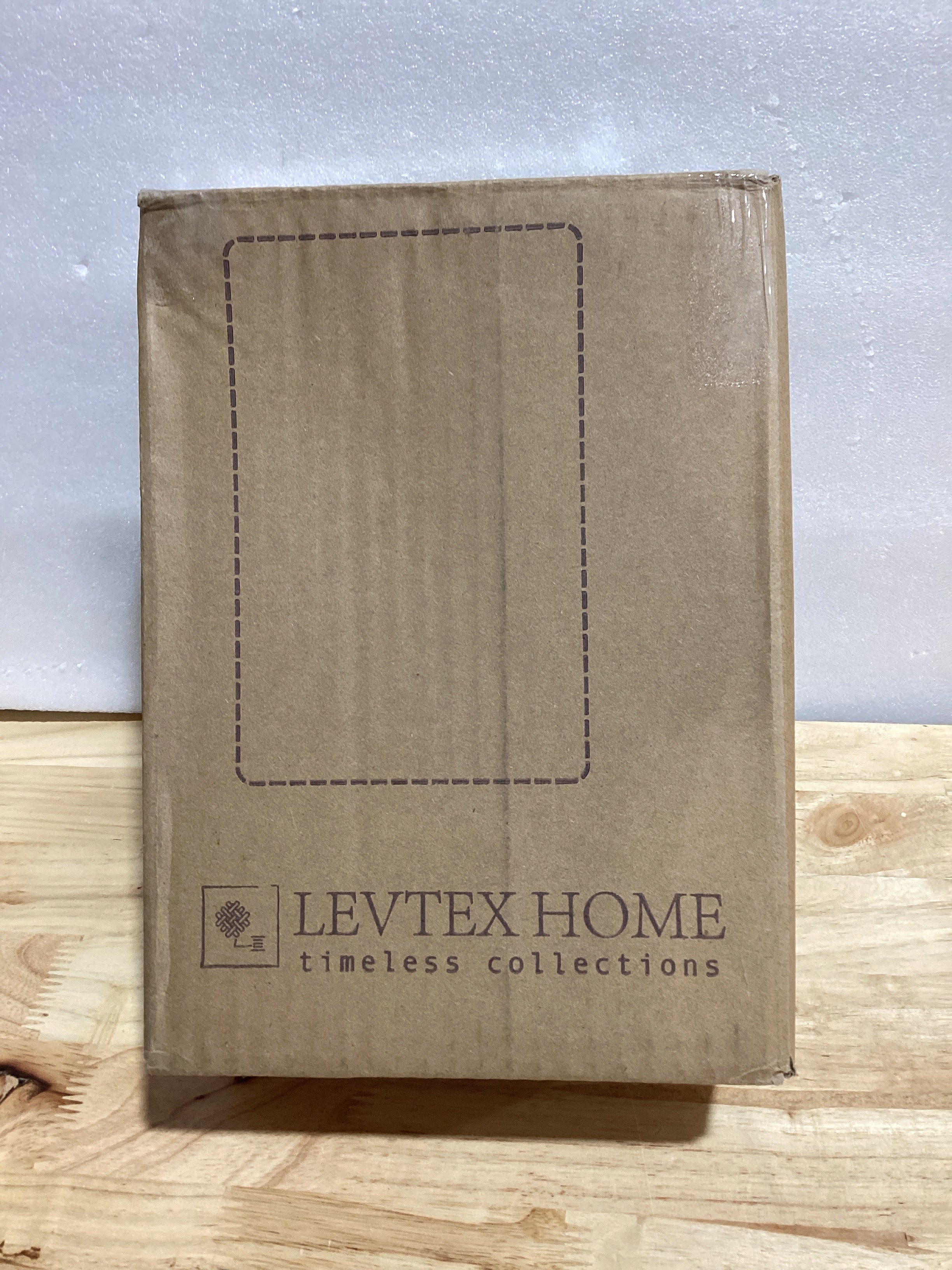 Set 2 Euro Shams Levtex Home Northern Star — Navideño, Negro y Blanco, 26x26 pulgadas