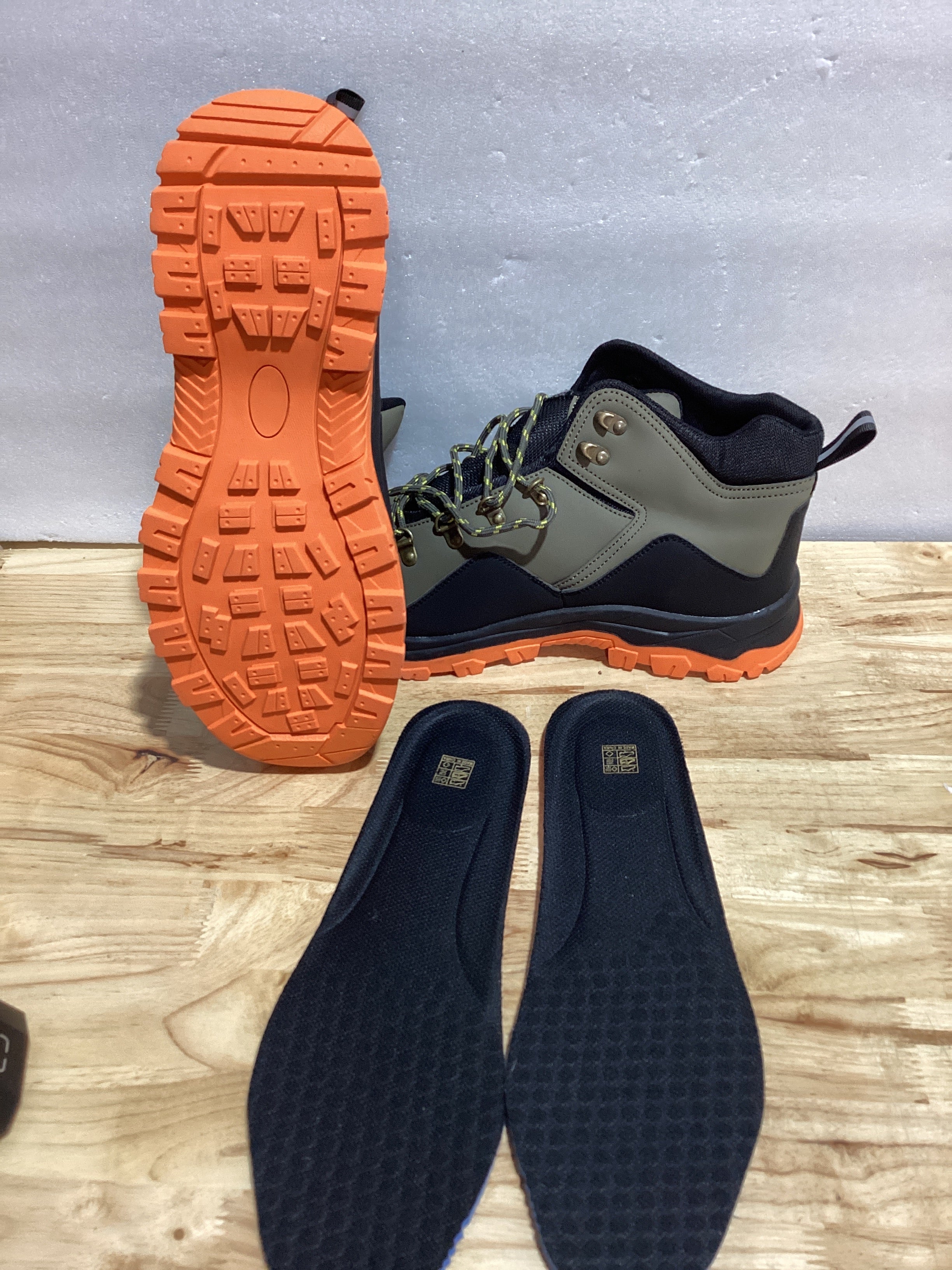 Botas de Trabajo Impermeables AUVYI con Punta de Acero — Hombre, Puntera Ancha, Antideslizante, Talla US 11 / EU 44