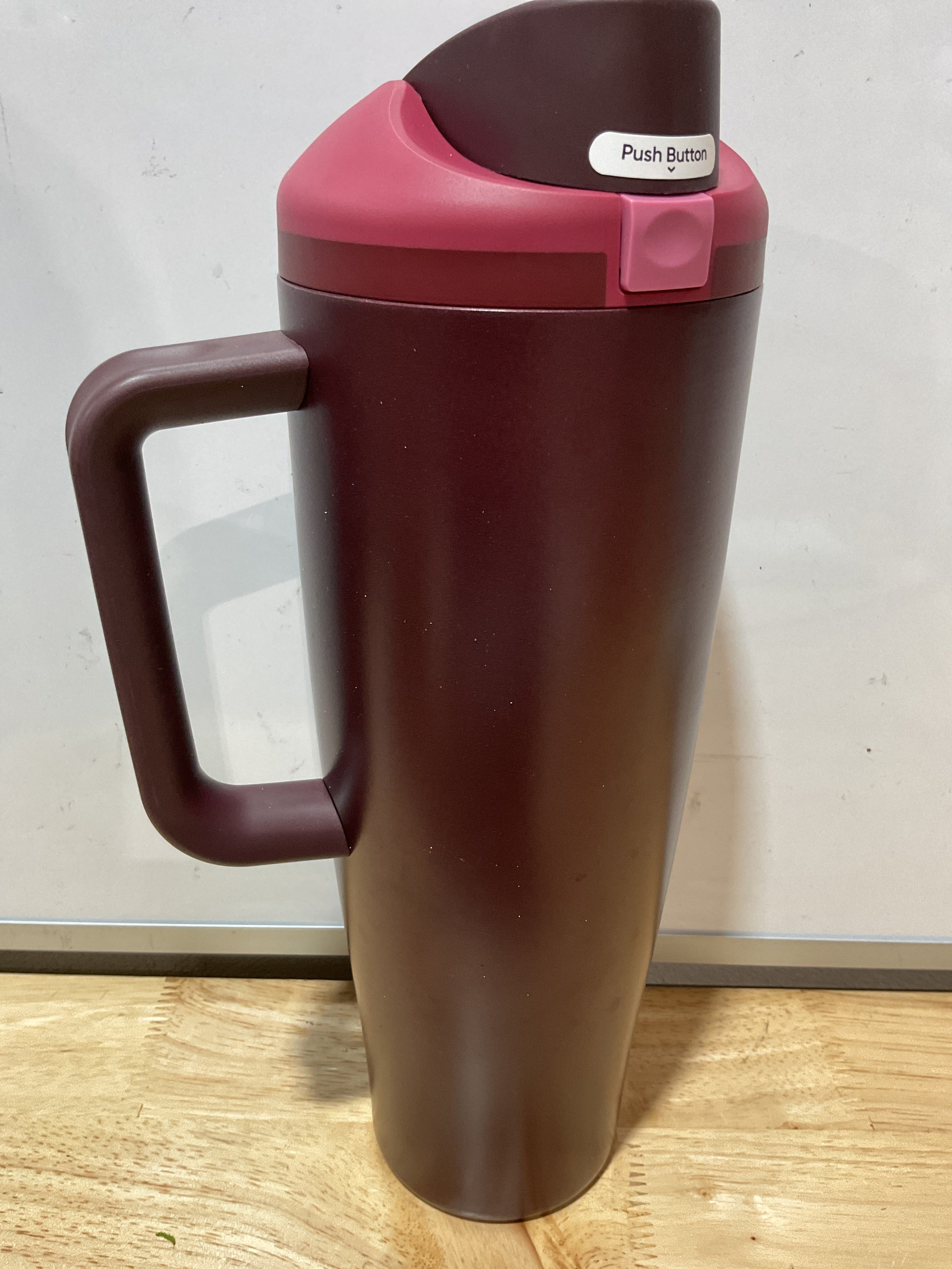 Owala FreeSip Tumbler 40oz – Botella Térmica con Popote Integrado y Asa Lateral